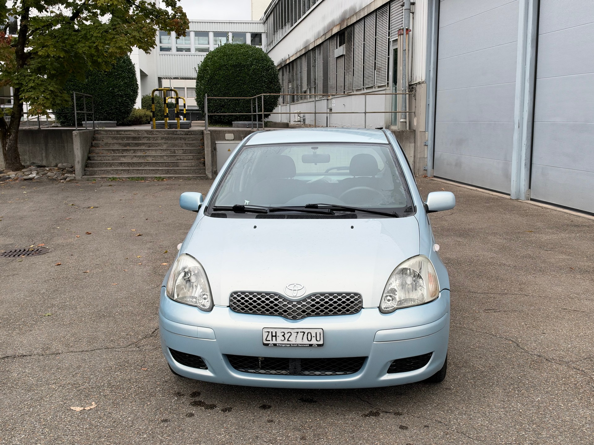 TOYOTA Yaris 1.3 Linea Sol-showroom-element-2