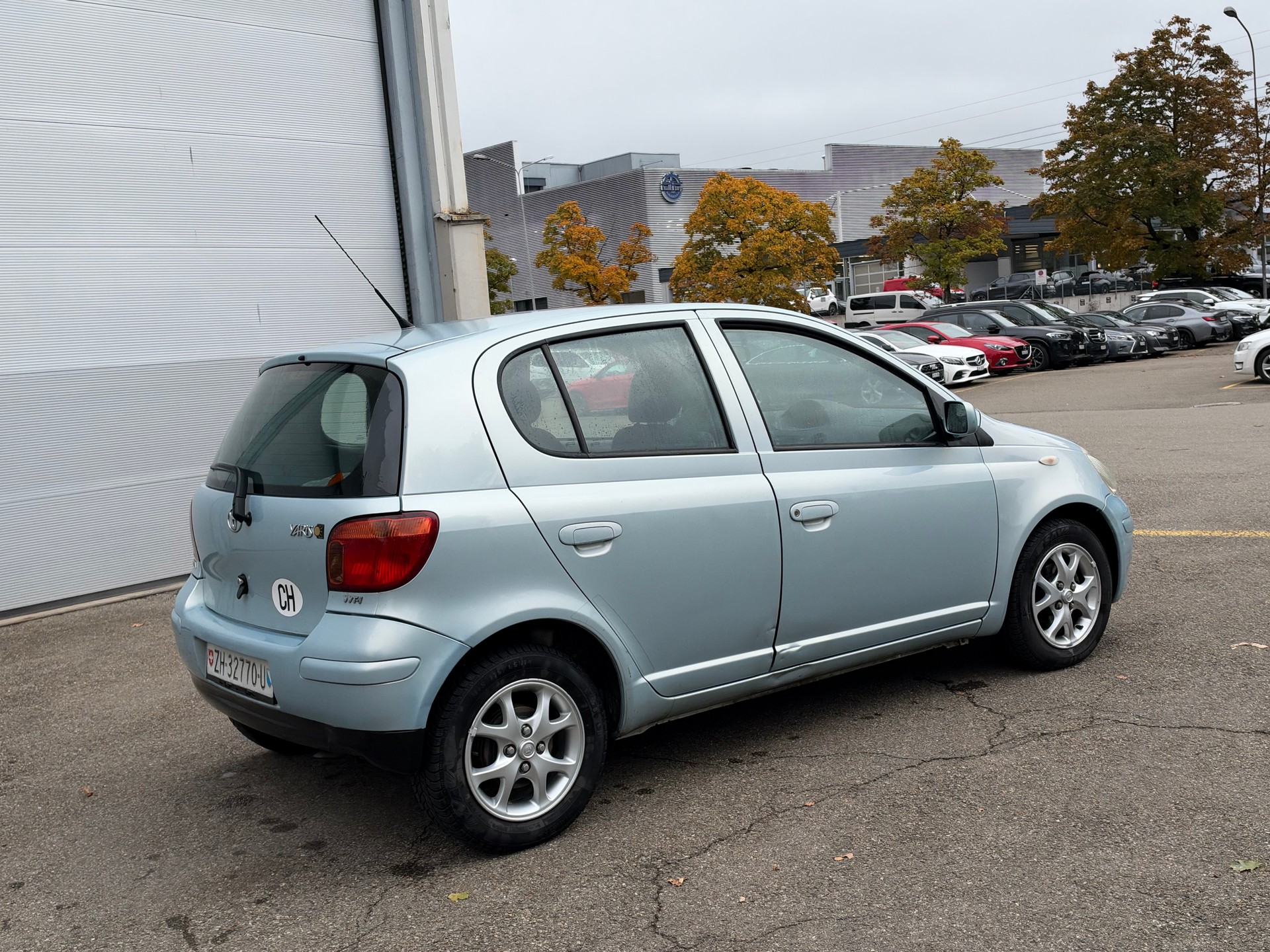 TOYOTA Yaris 1.3 Linea Sol-image-5