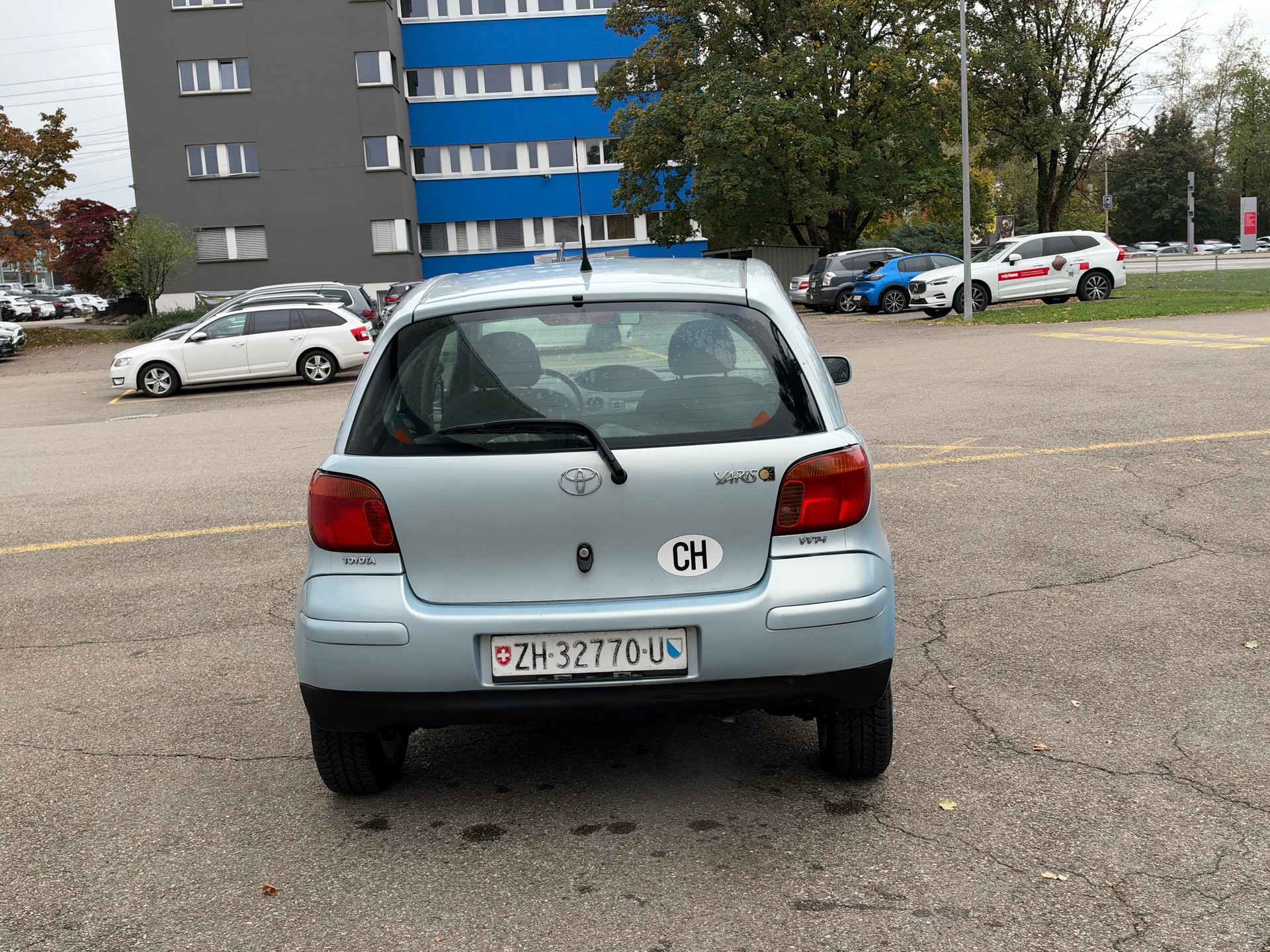 TOYOTA Yaris 1.3 Linea Sol-image-7