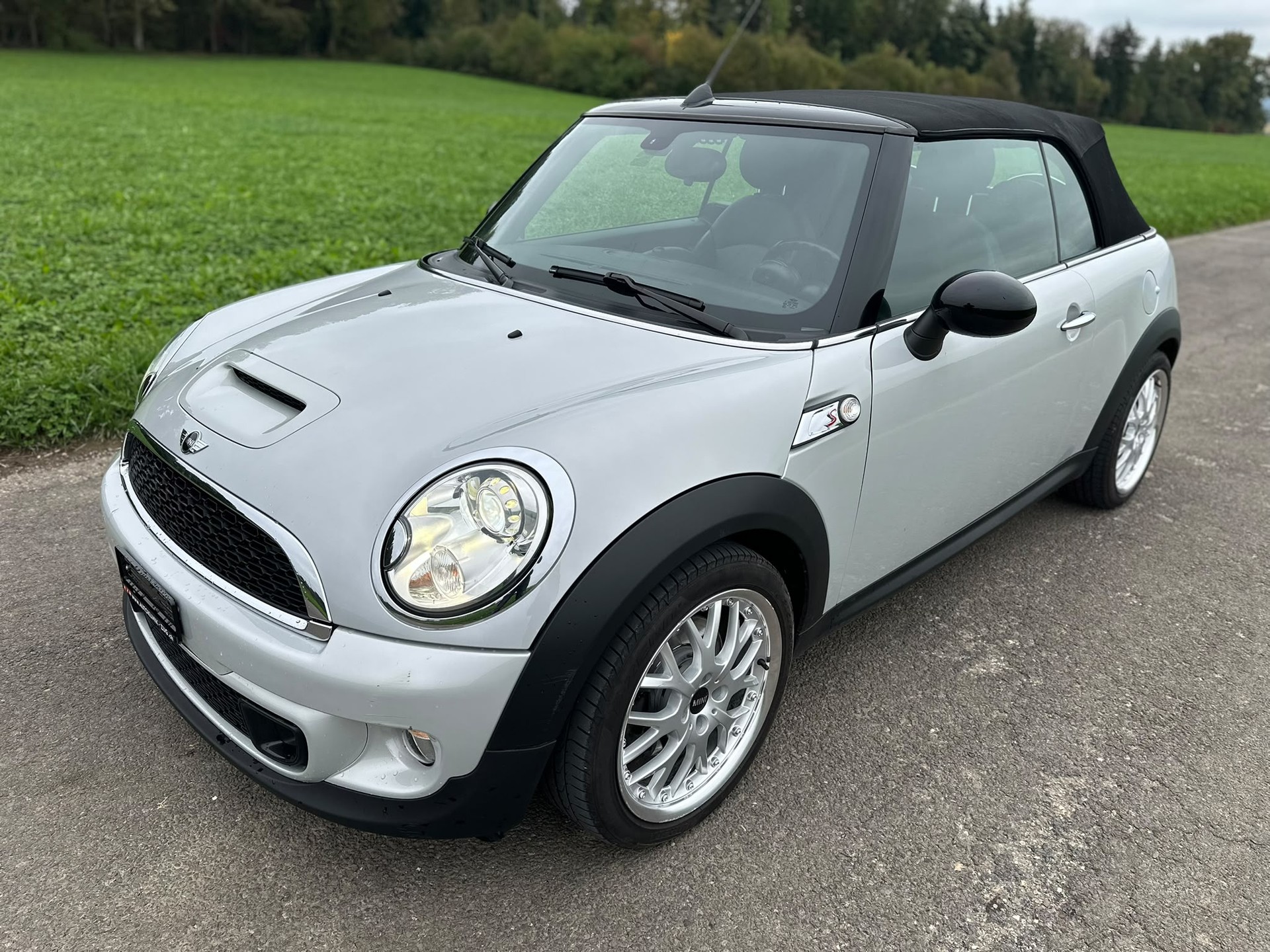 MINI Cooper S Cabriolet-image-6