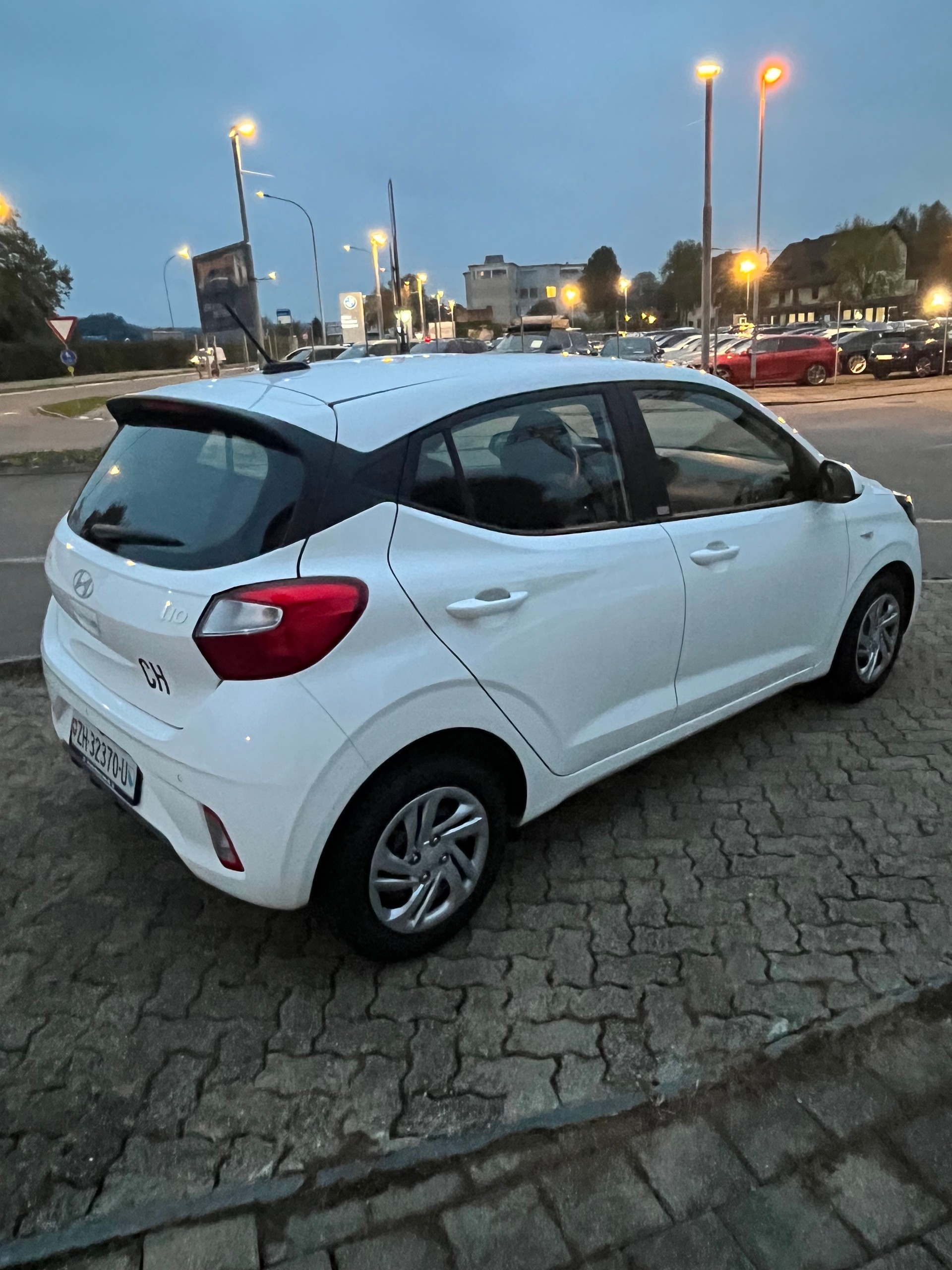 HYUNDAI i10 1.0 Origo Aut.-image-2