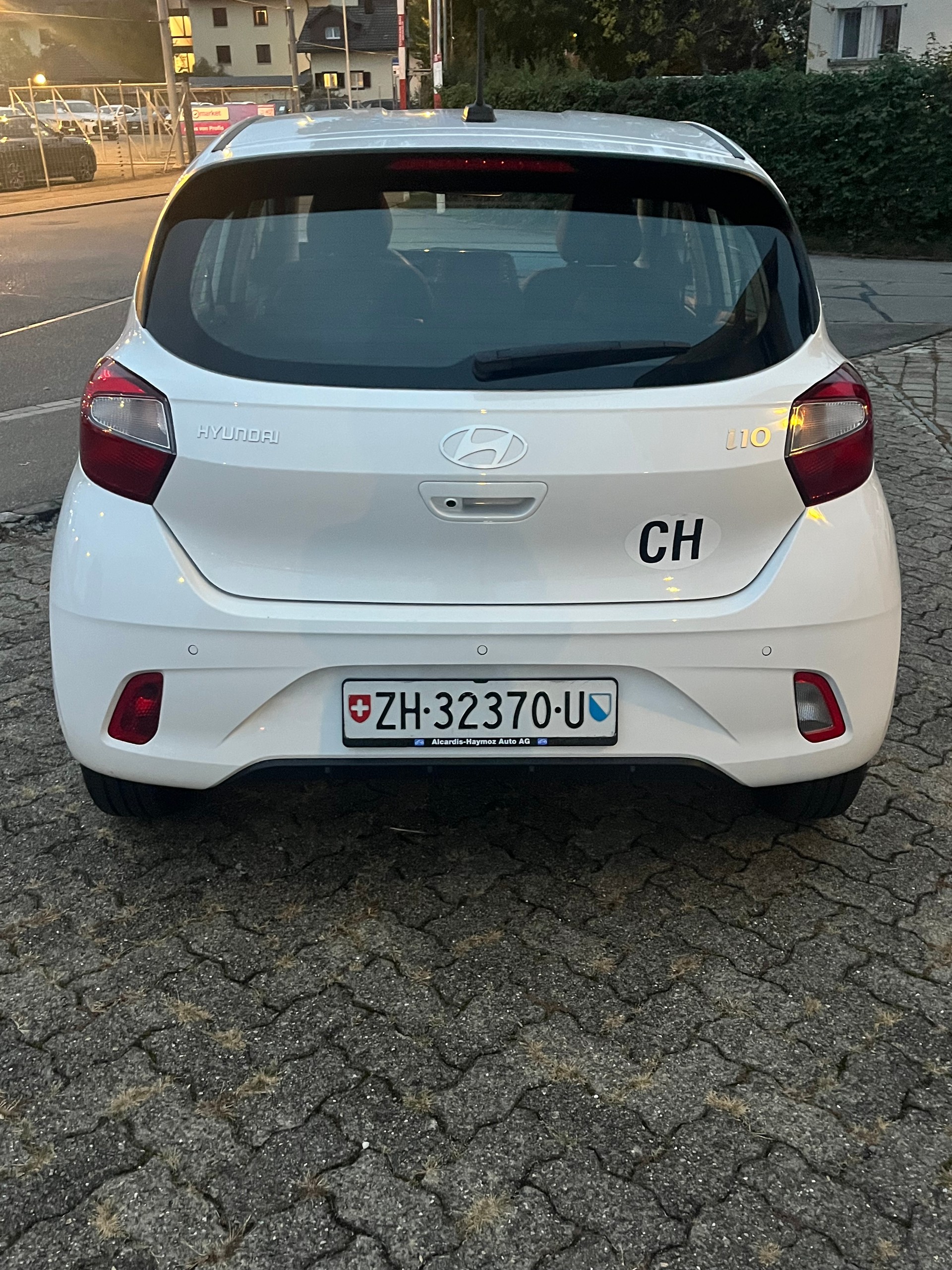 HYUNDAI i10 1.0 Origo Aut.-image-3