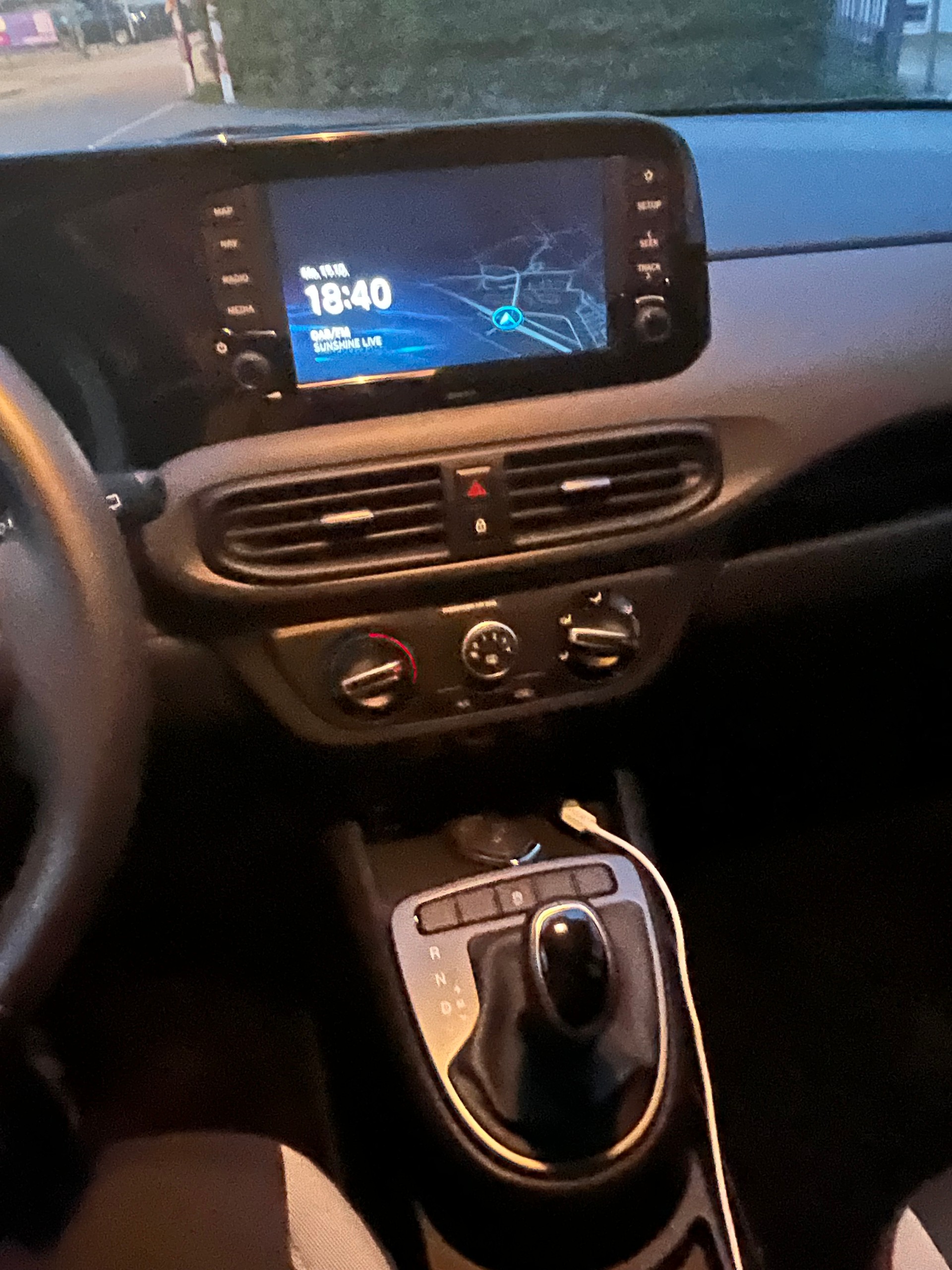 HYUNDAI i10 1.0 Origo Aut.-image-8