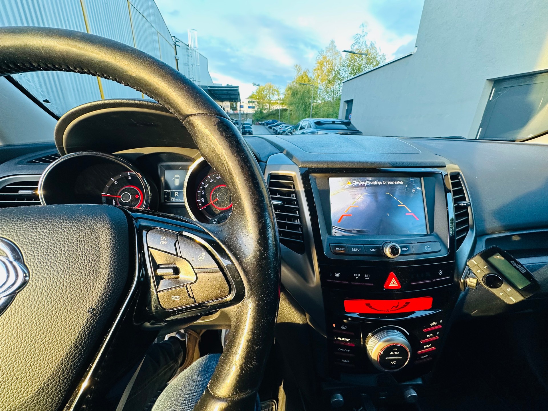 KGM-SsangYong XLV 1.6 eXDi Sapphire 4WD-image-8