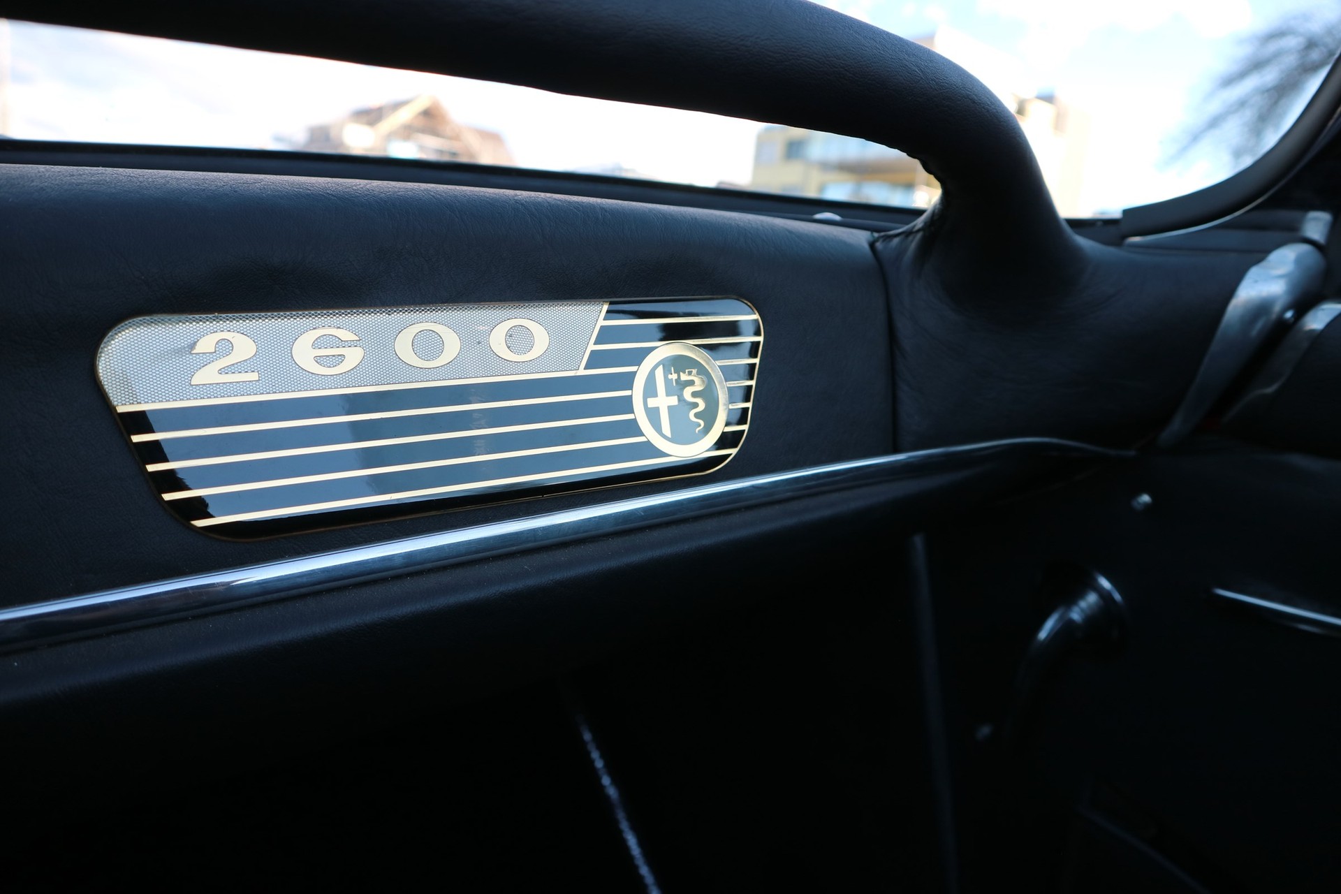 ALFA ROMEO SPIDER 2600-image-8
