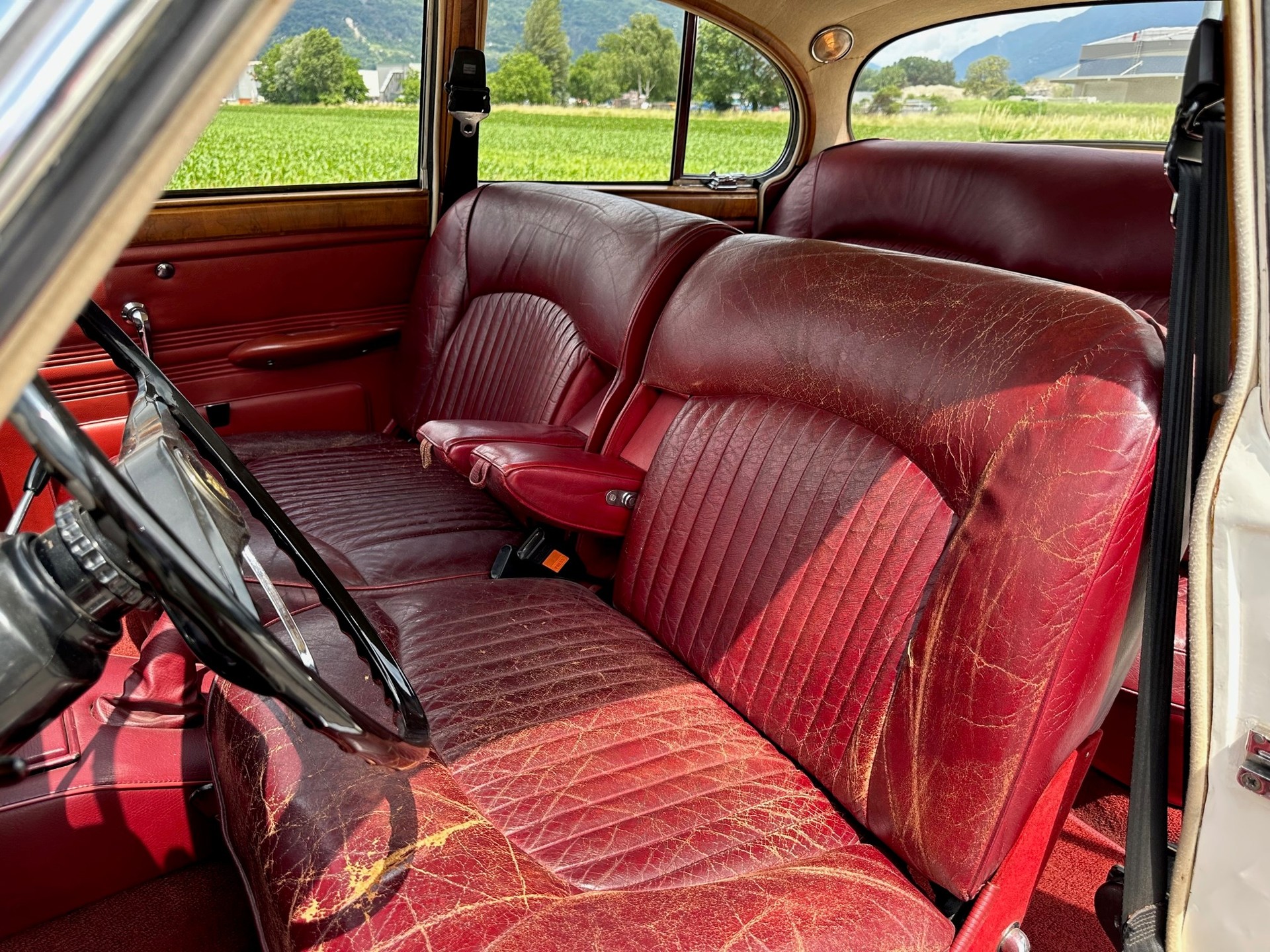 JAGUAR MK 2 3.4-image-7