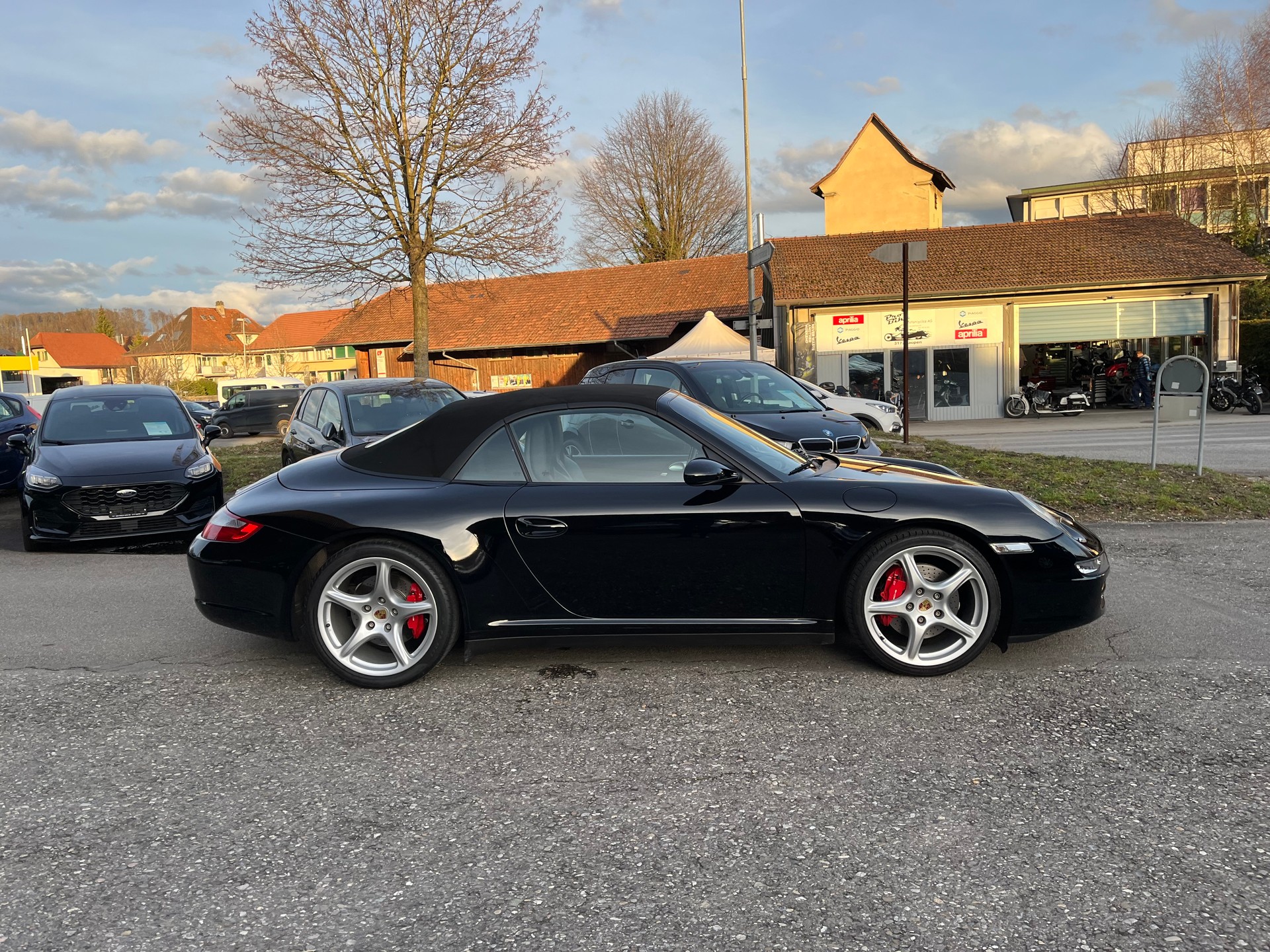PORSCHE 911 Cabrio Carrera 4S-image-3