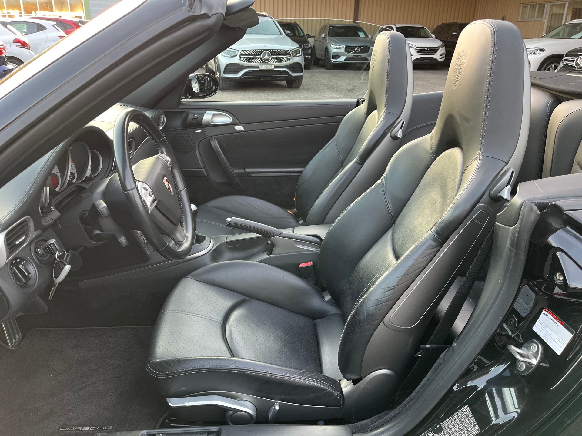 PORSCHE 911 Cabrio Carrera 4S-image-10