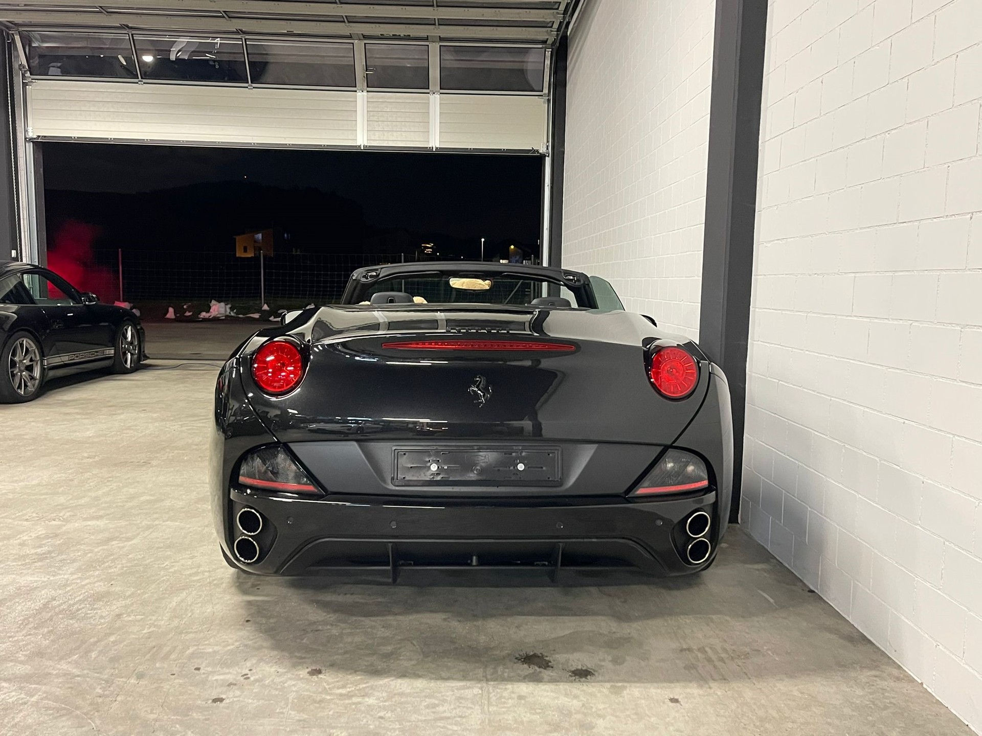 FERRARI California 30 4.3 V8-showroom-element-3