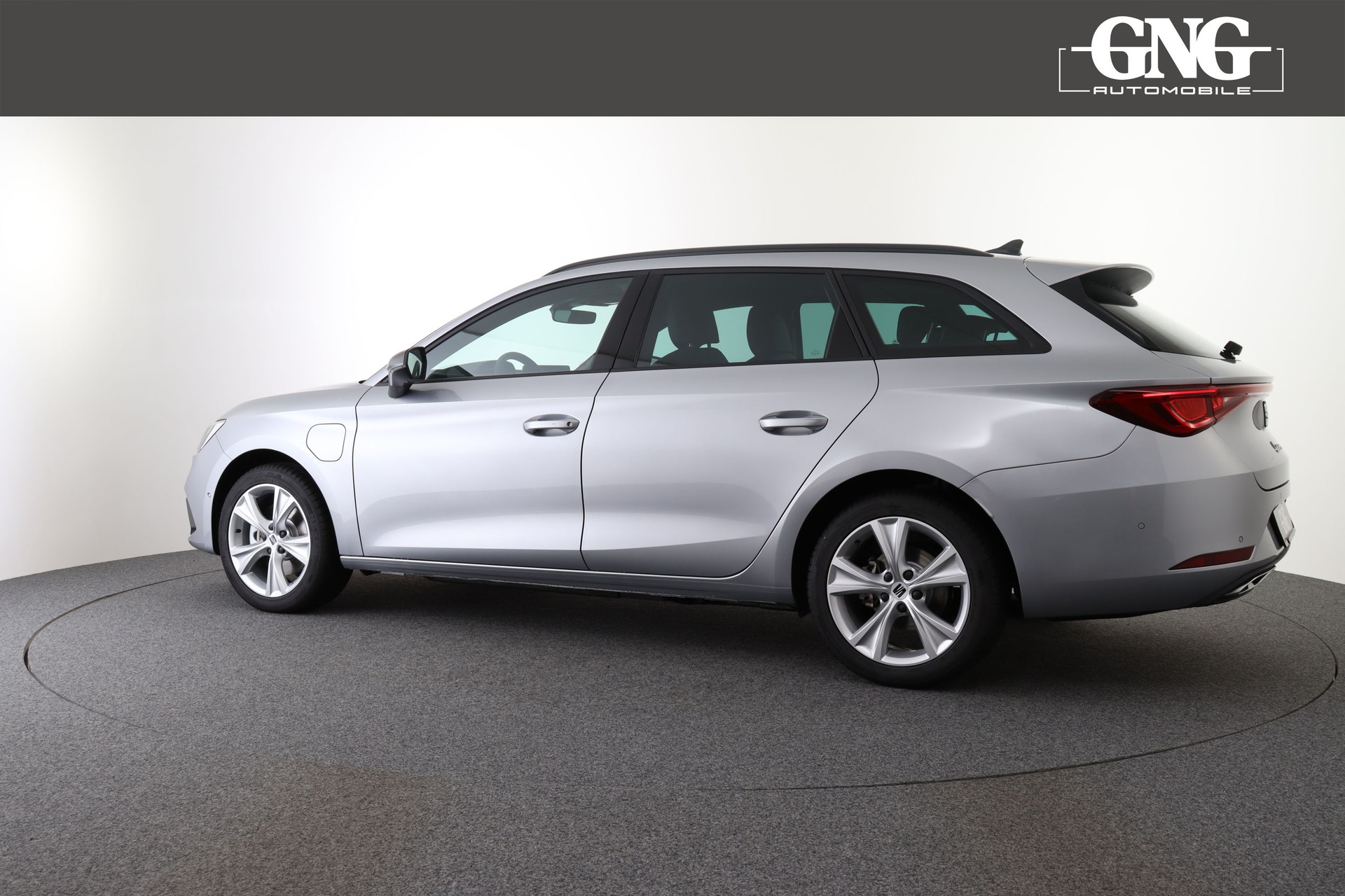 SEAT Leon ST 1.4 eHybrid pHEV DSG FR-image-3