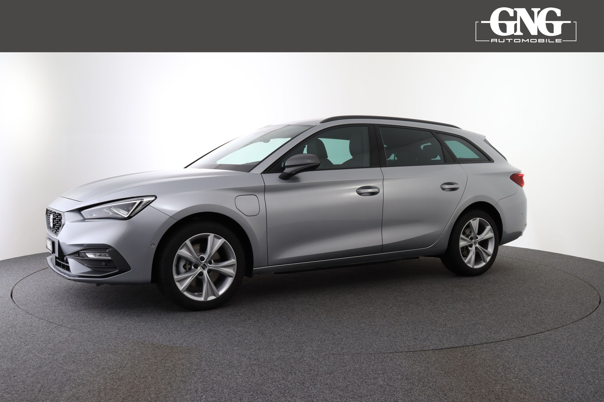 SEAT Leon ST 1.4 eHybrid pHEV DSG FR-image-1