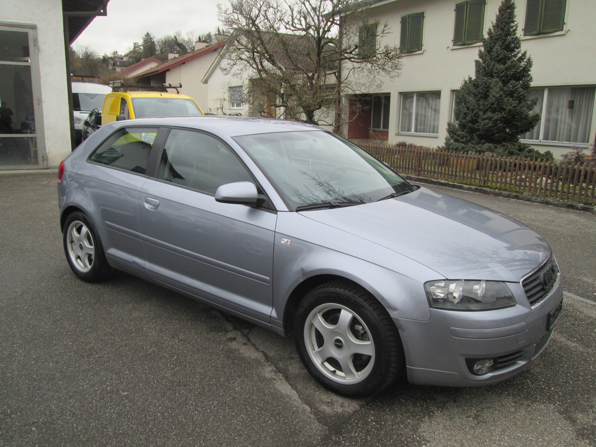 AUDI A3 2.0 FSI Attraction-image-4