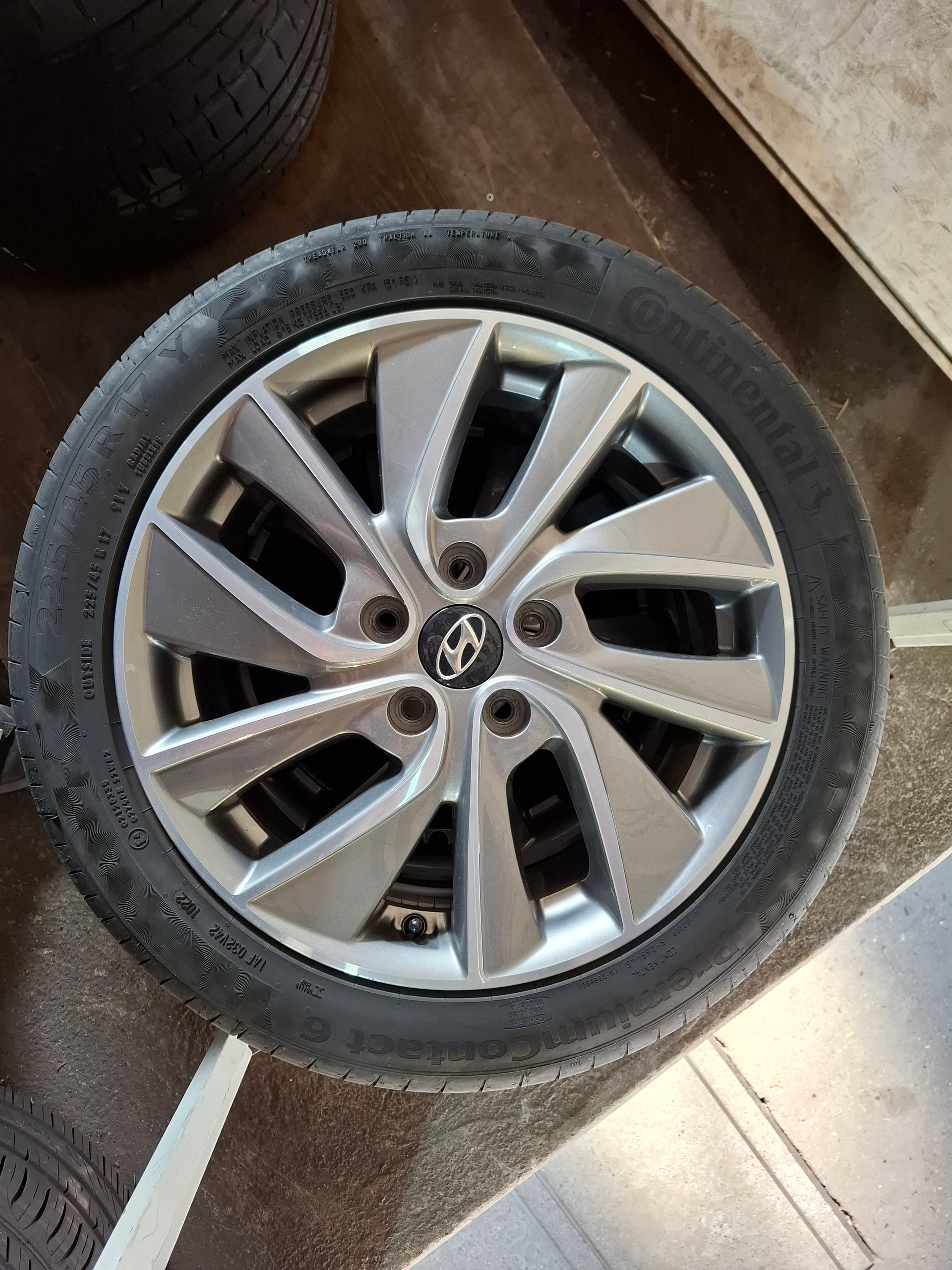 HYUNDAI i30 Wagon 1.4 T-GDi Amplia DCT-image-11