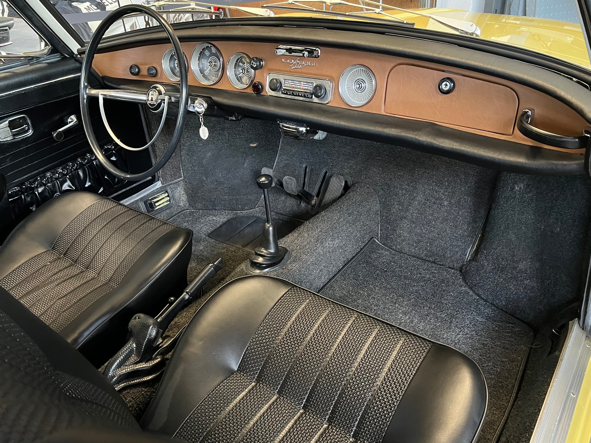 VW KARMANN-GHIA 34 C 1600-image-15