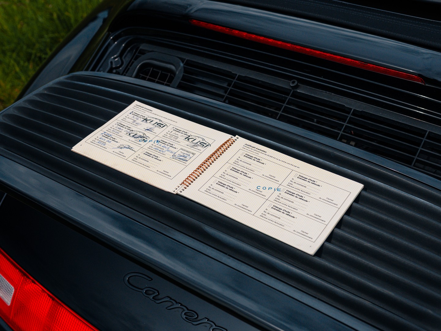 PORSCHE 993 Carrera 2 Cabrio-image-11
