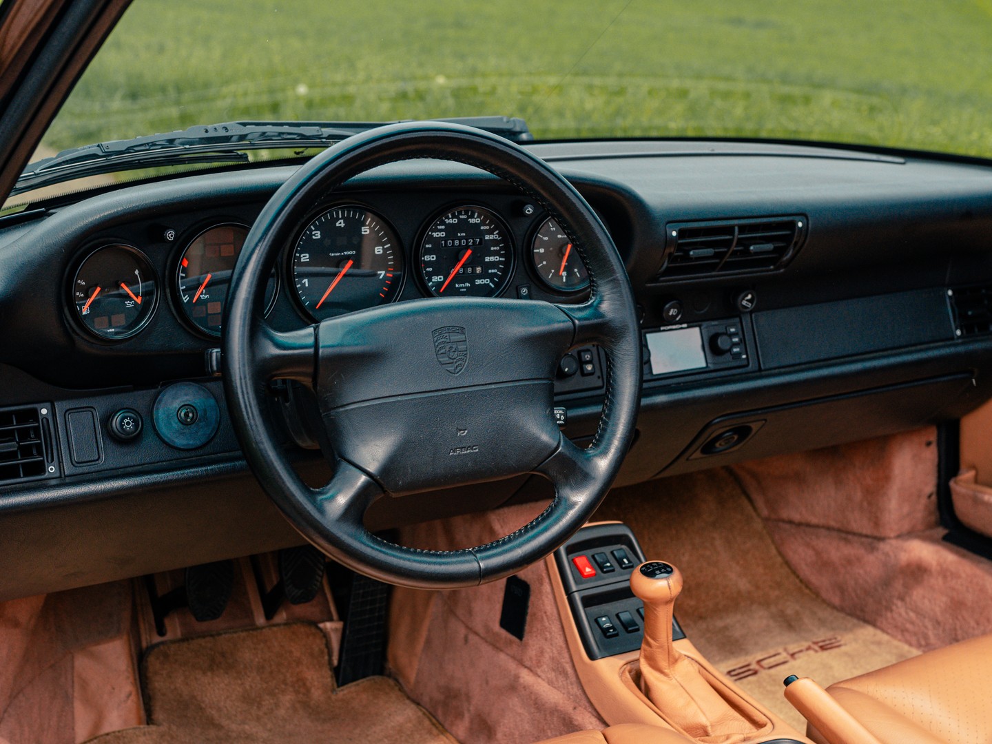 PORSCHE 993 Carrera 2 Cabrio-image-4