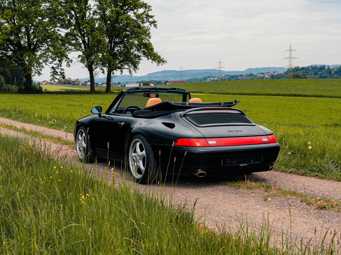 PORSCHE 993 Carrera 2 Cabrio-image-2