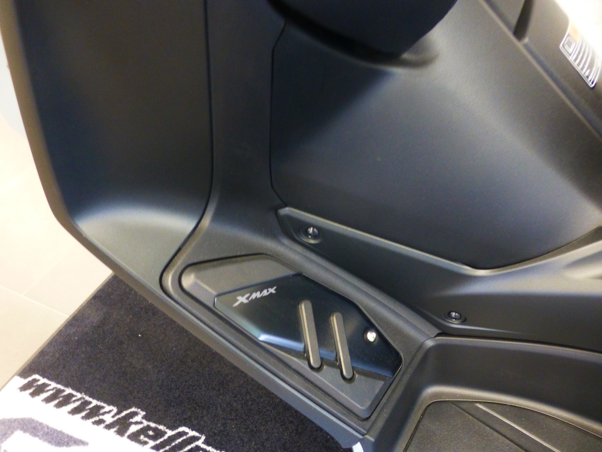 YAMAHA X-Max 300 Tech Max-image-6
