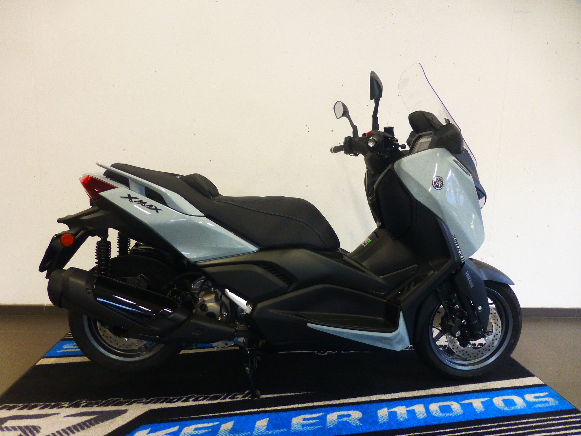 YAMAHA X-Max 300 Tech Max-image-8