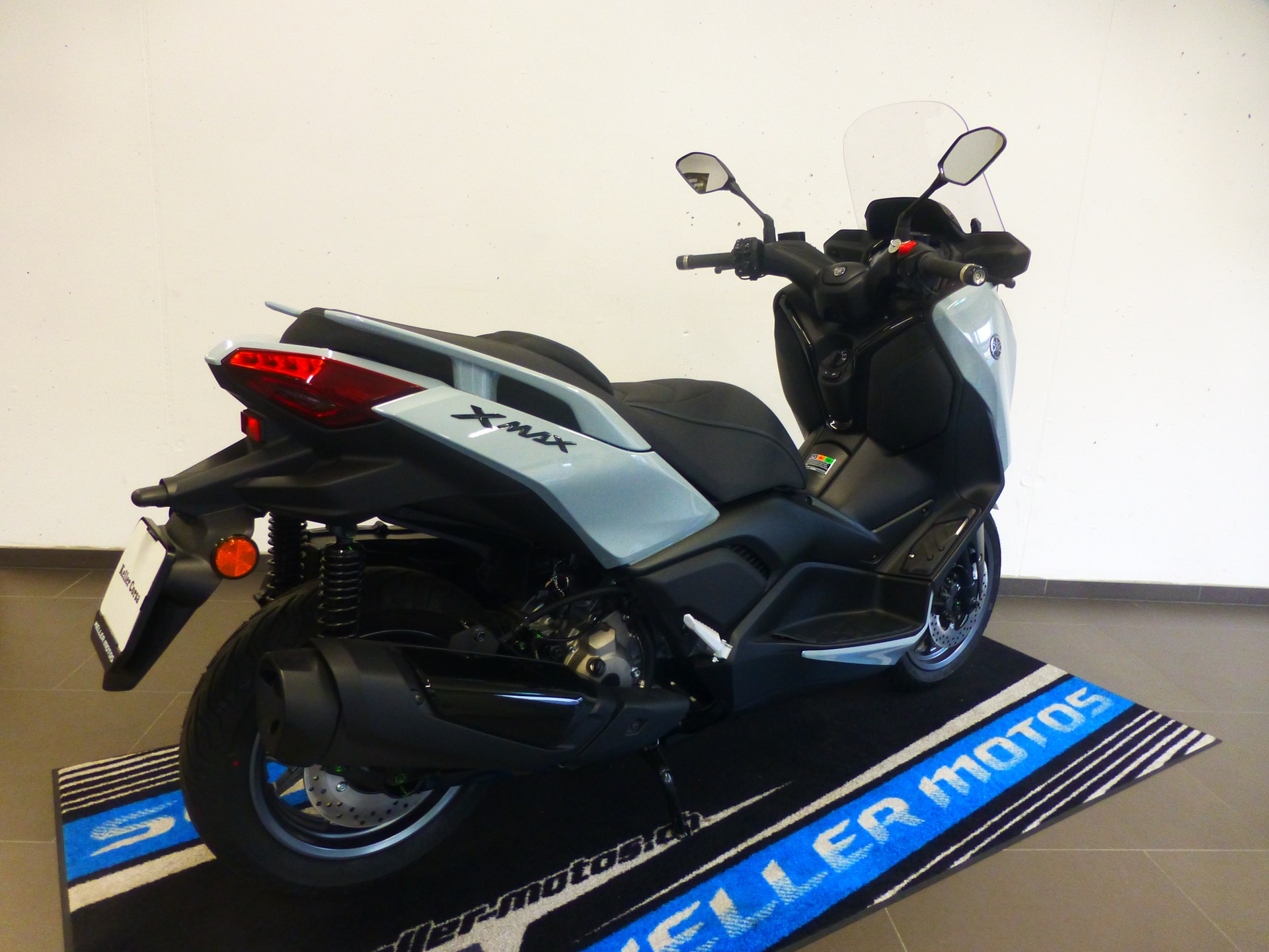 YAMAHA X-Max 300 Tech Max-image-15