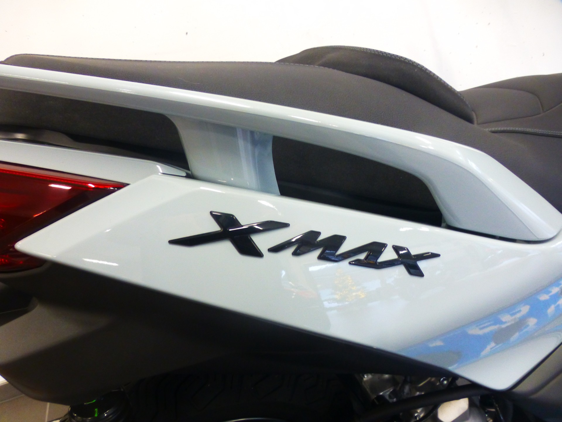 YAMAHA X-Max 300 Tech Max-image-9