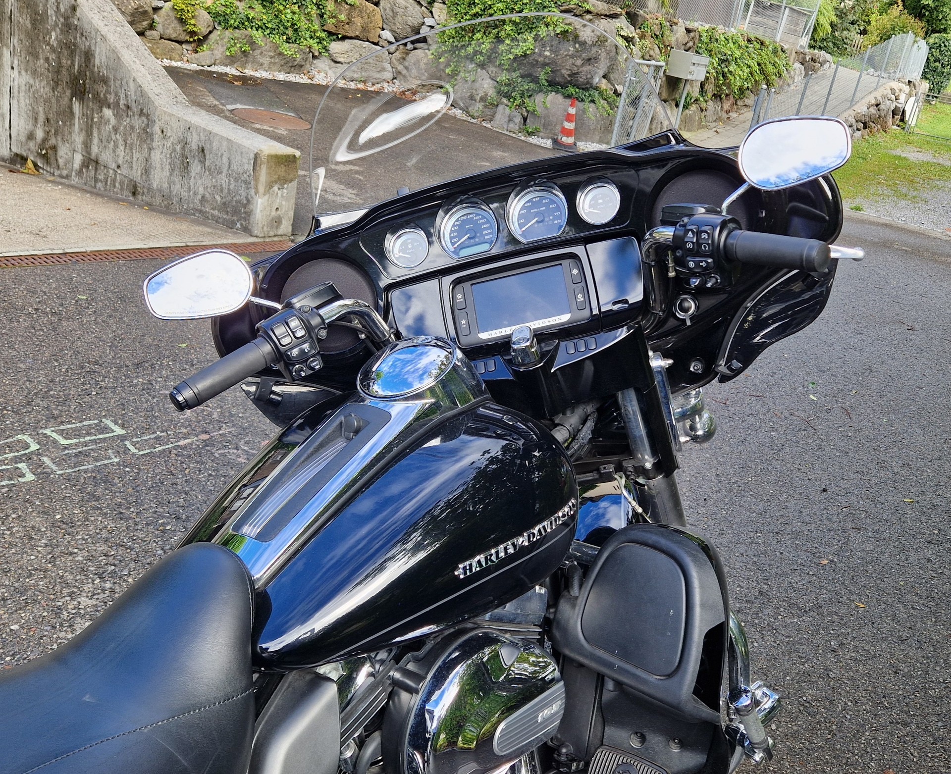 HARLEY-DAVIDSON FLHTK Electra Glide Ultra Limited-image-9