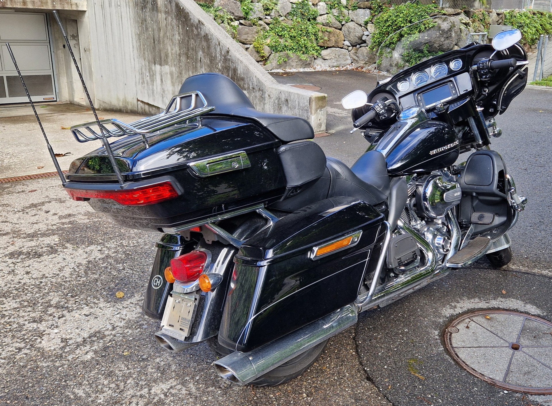 HARLEY-DAVIDSON FLHTK Electra Glide Ultra Limited-image-8