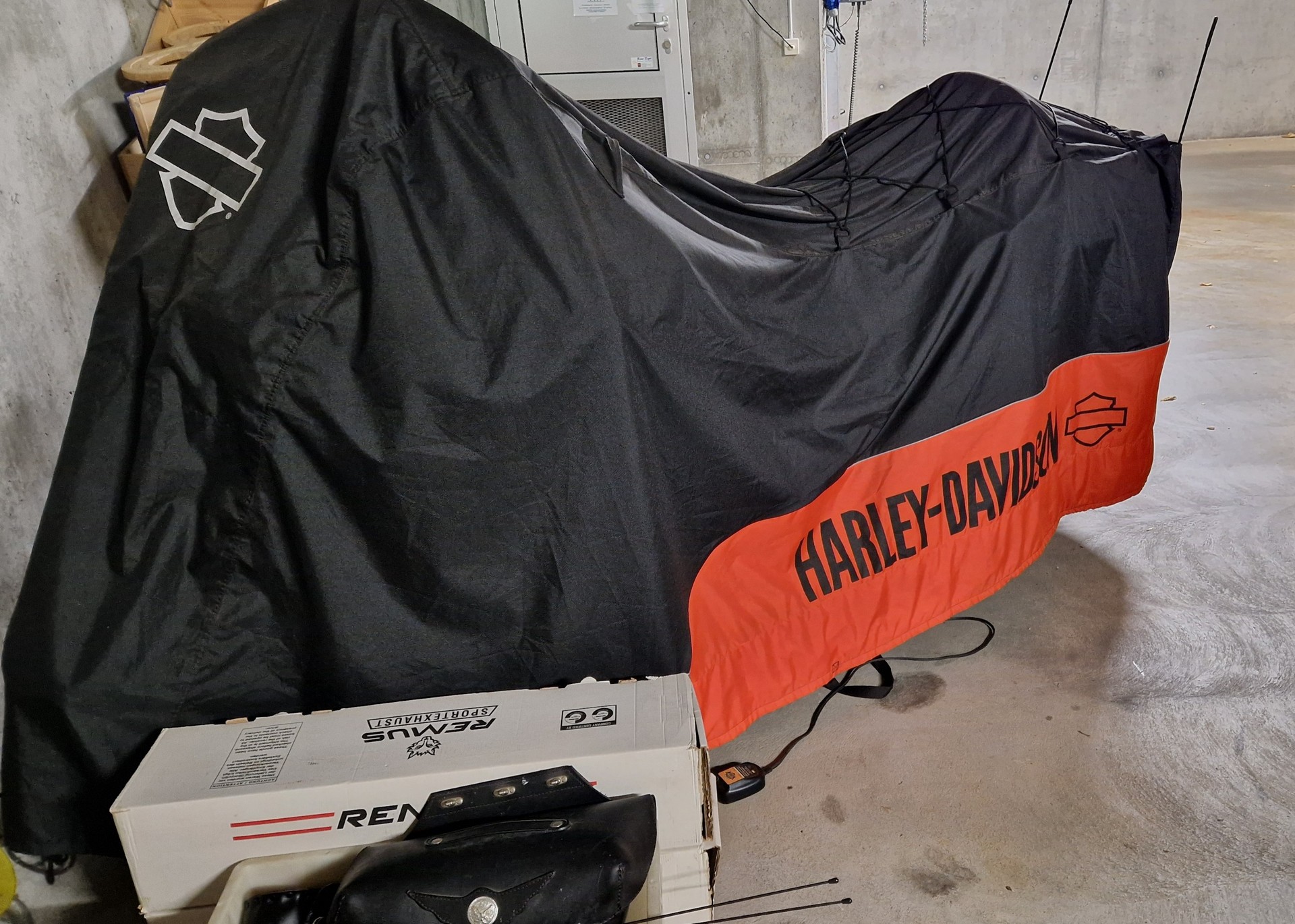 HARLEY-DAVIDSON FLHTK Electra Glide Ultra Limited-image-11