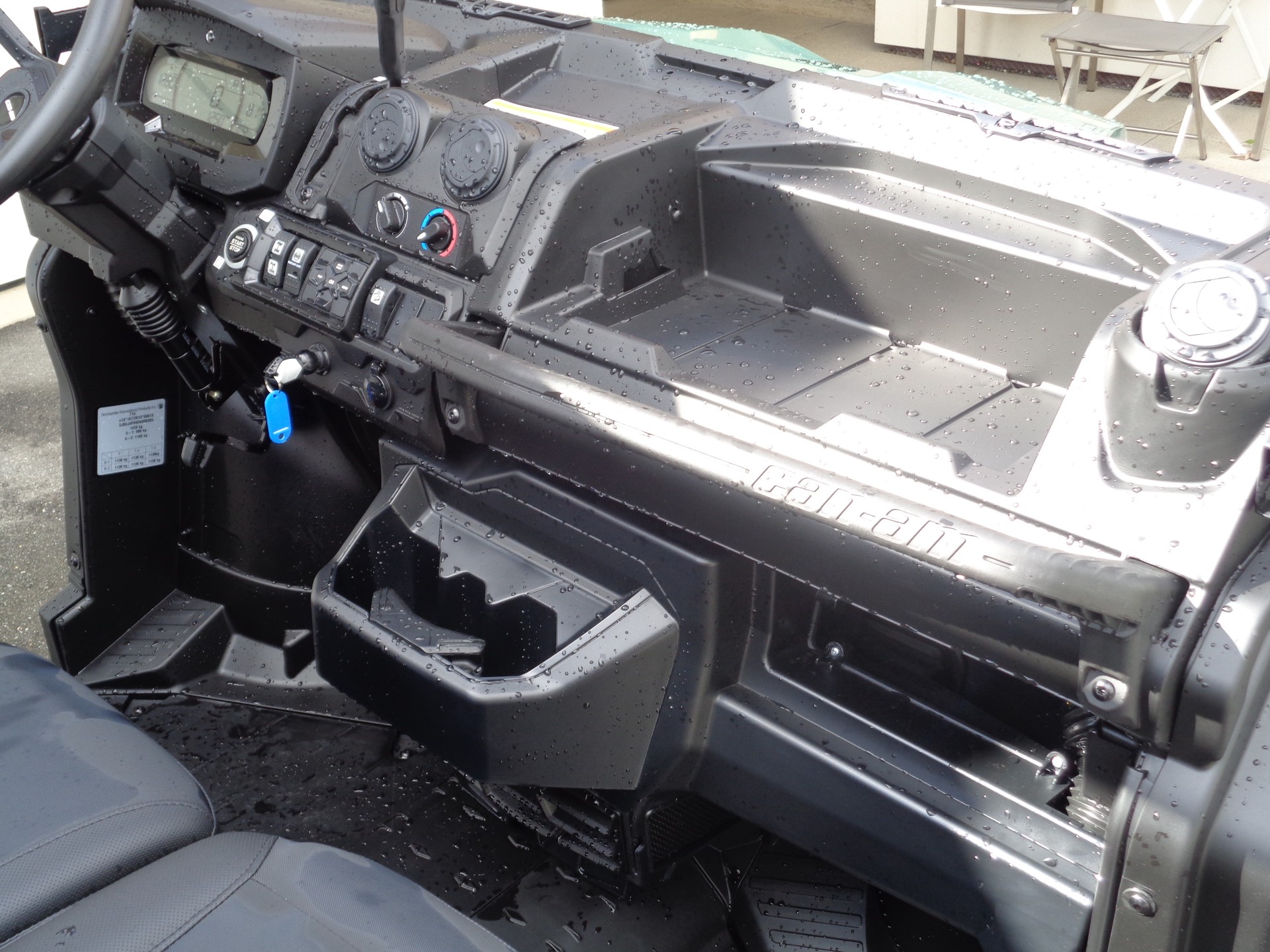CAN-AM Traxter HD9 (1000ccm) XU ABS-image-10