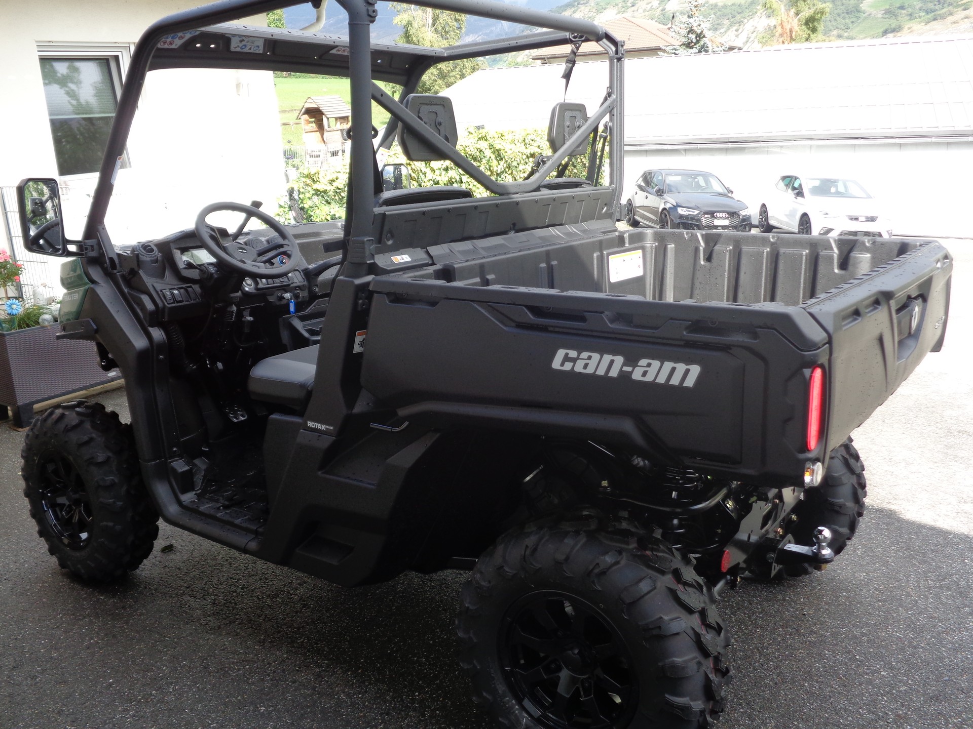 CAN-AM Traxter HD9 (1000ccm) XU ABS-showroom-element-3