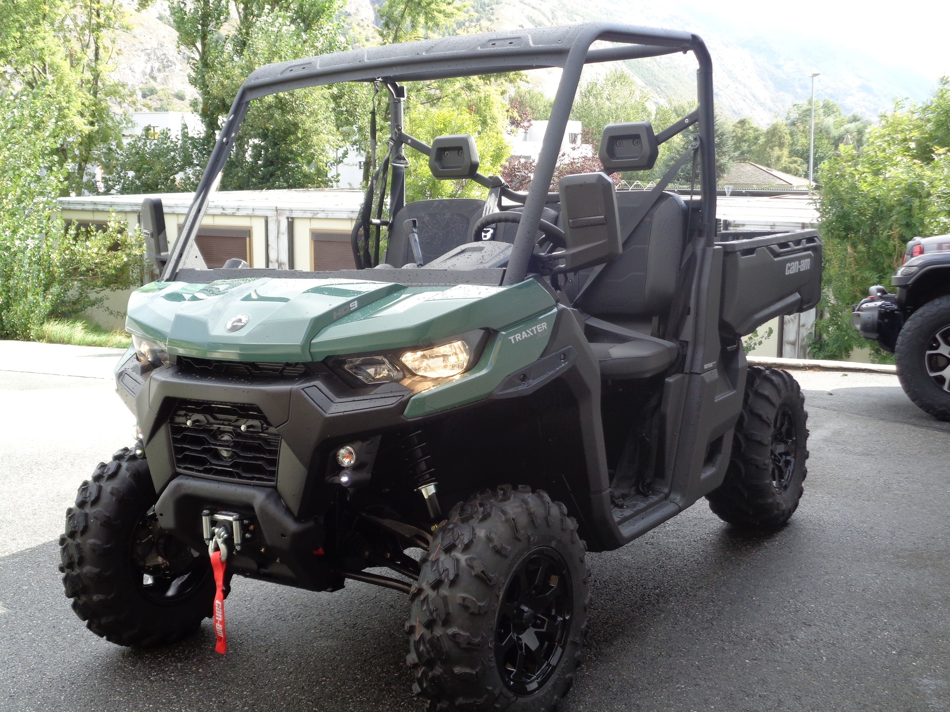 CAN-AM Traxter HD9 (1000ccm) XU ABS-showroom-element-1