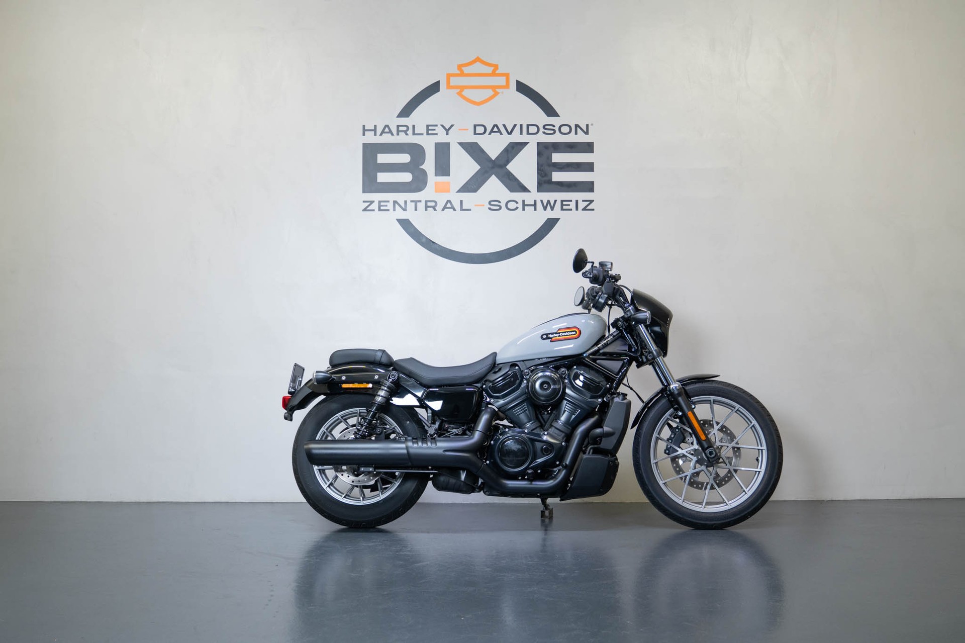 HARLEY-DAVIDSON RH 975 Nightster
