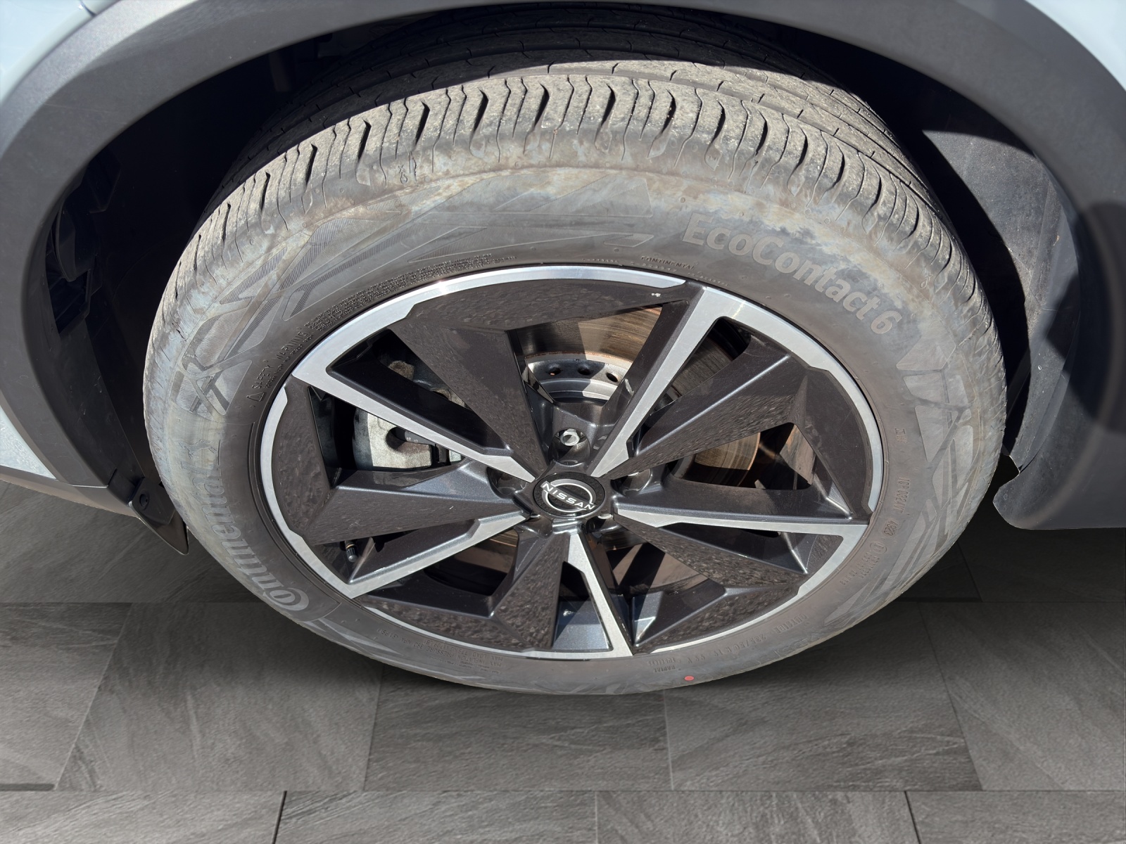 NISSAN Qashqai 1.3 DIG-T 158 Tekna+ 4x4-image-8