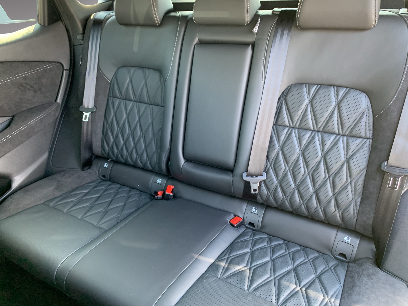 NISSAN Qashqai 1.3 DIG-T 158 Tekna+ 4x4-image-6