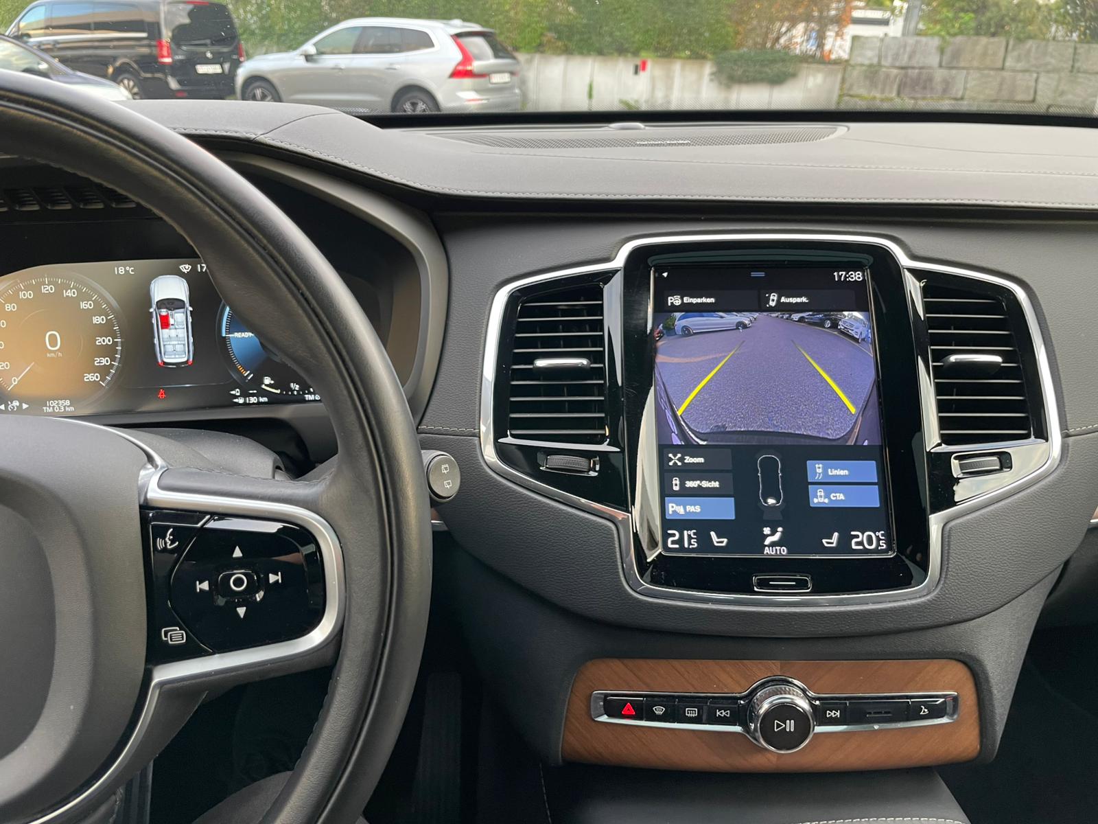VOLVO XC90 T8 eAWD Inscription Geartronic-image-14