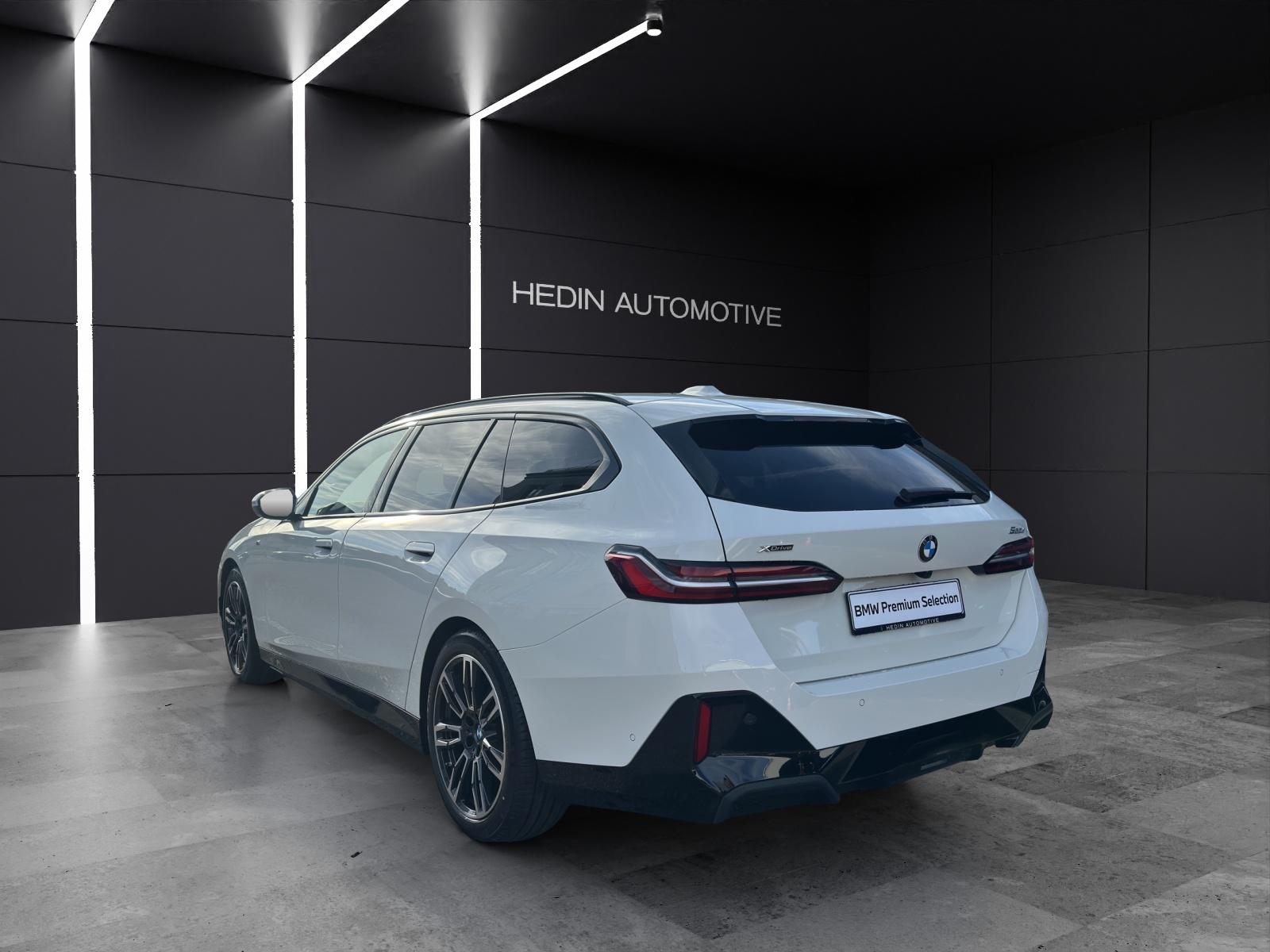 BMW 520d xDrive Touring / Attraktive Leasingzins ab 1,9% bei Abschluss einer BMW Fahrzeugversicherung-image-3