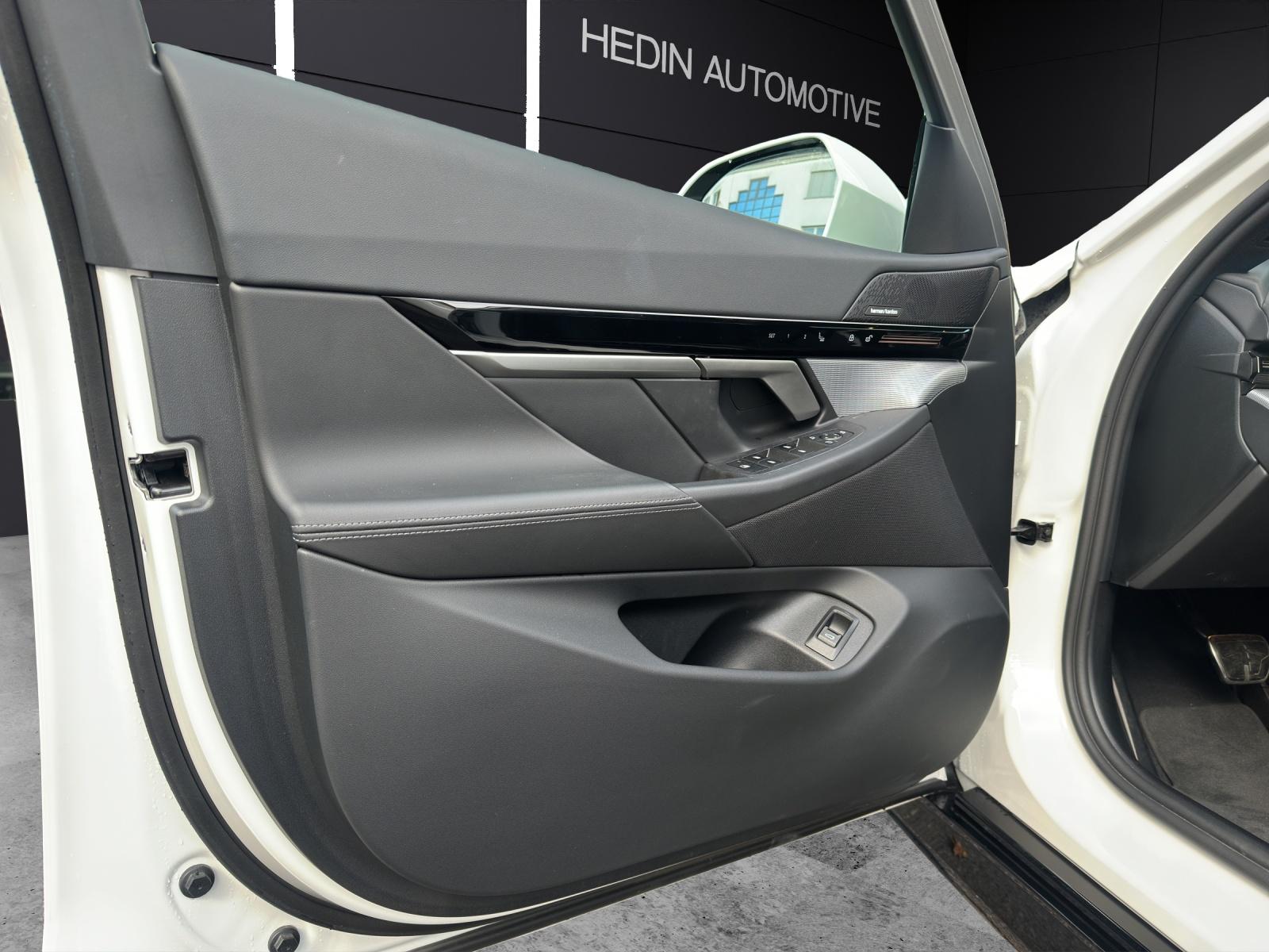 BMW 520d xDrive Touring / Attraktive Leasingzins ab 1,9% bei Abschluss einer BMW Fahrzeugversicherung-image-11