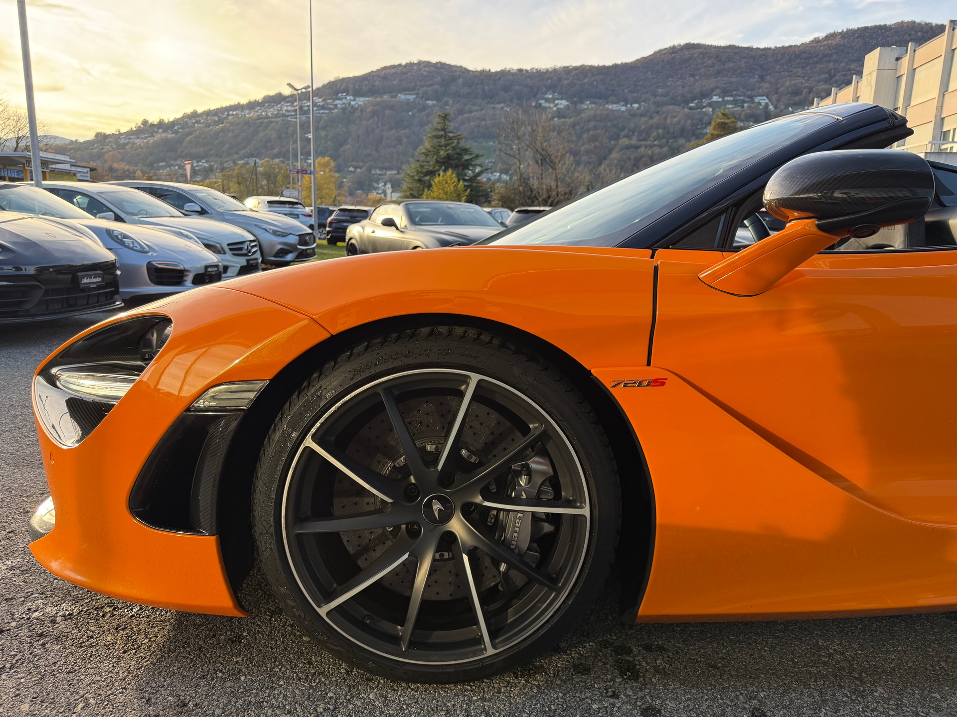 McLAREN 720S Spider Performance 4.0 V8 SSG-image-22