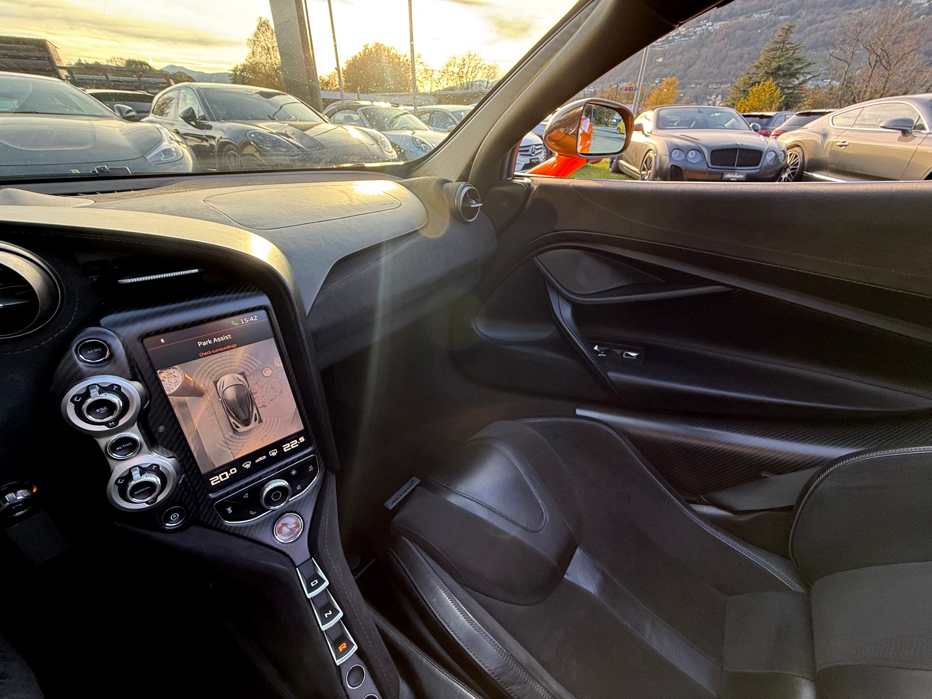 McLAREN 720S Spider Performance 4.0 V8 SSG-image-17