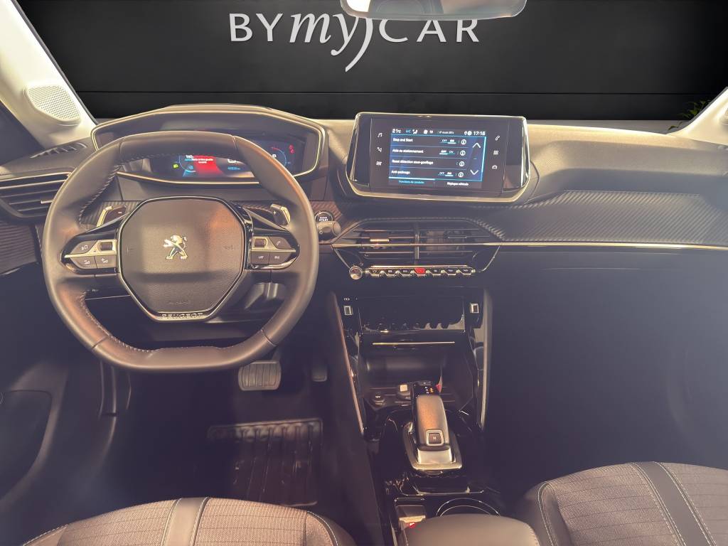 PEUGEOT 208 1.2 PureTech Allure Pack EAT8-image-5