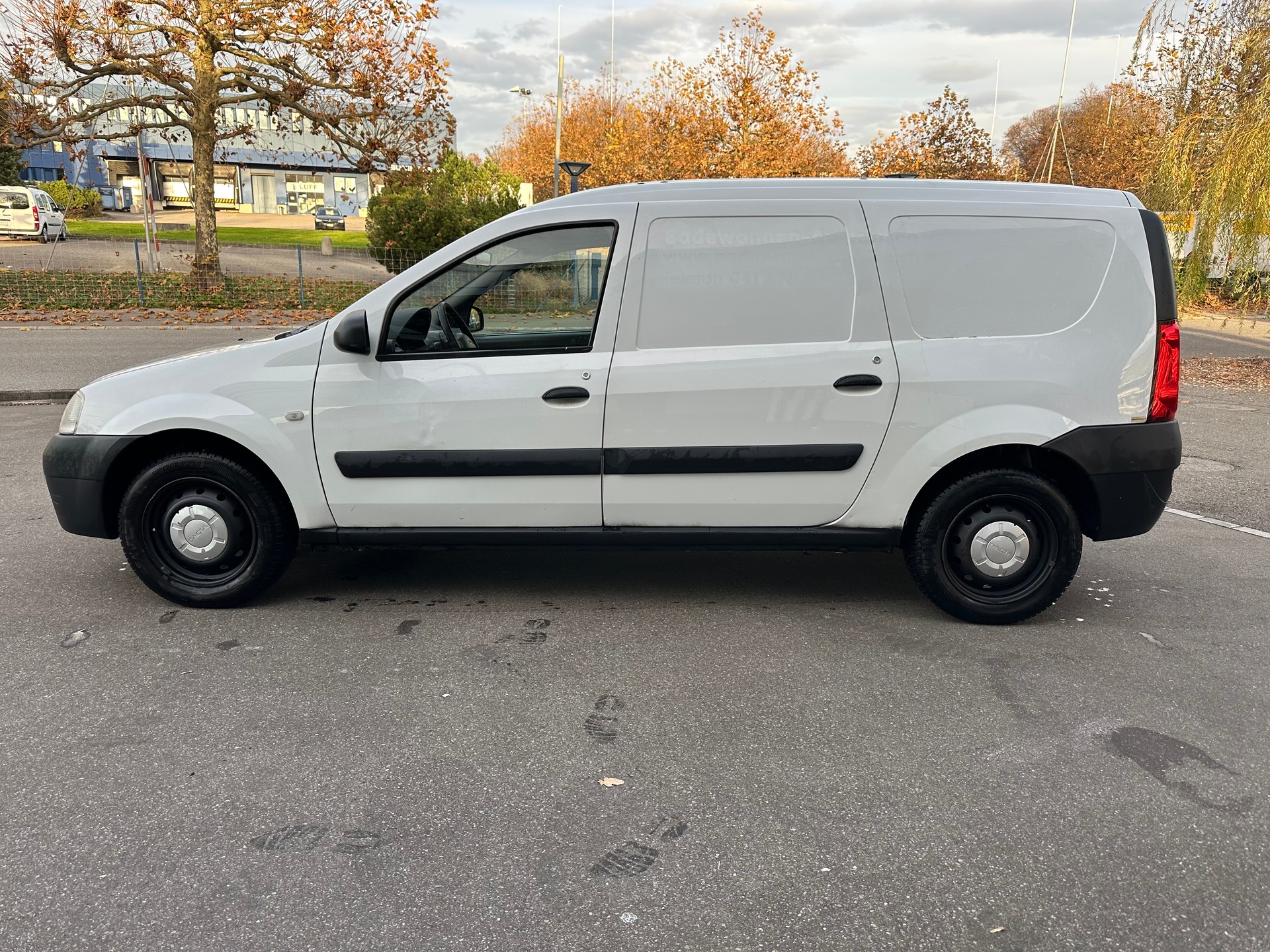 DACIA Logan 1.5 dCi Ambiance-image-6