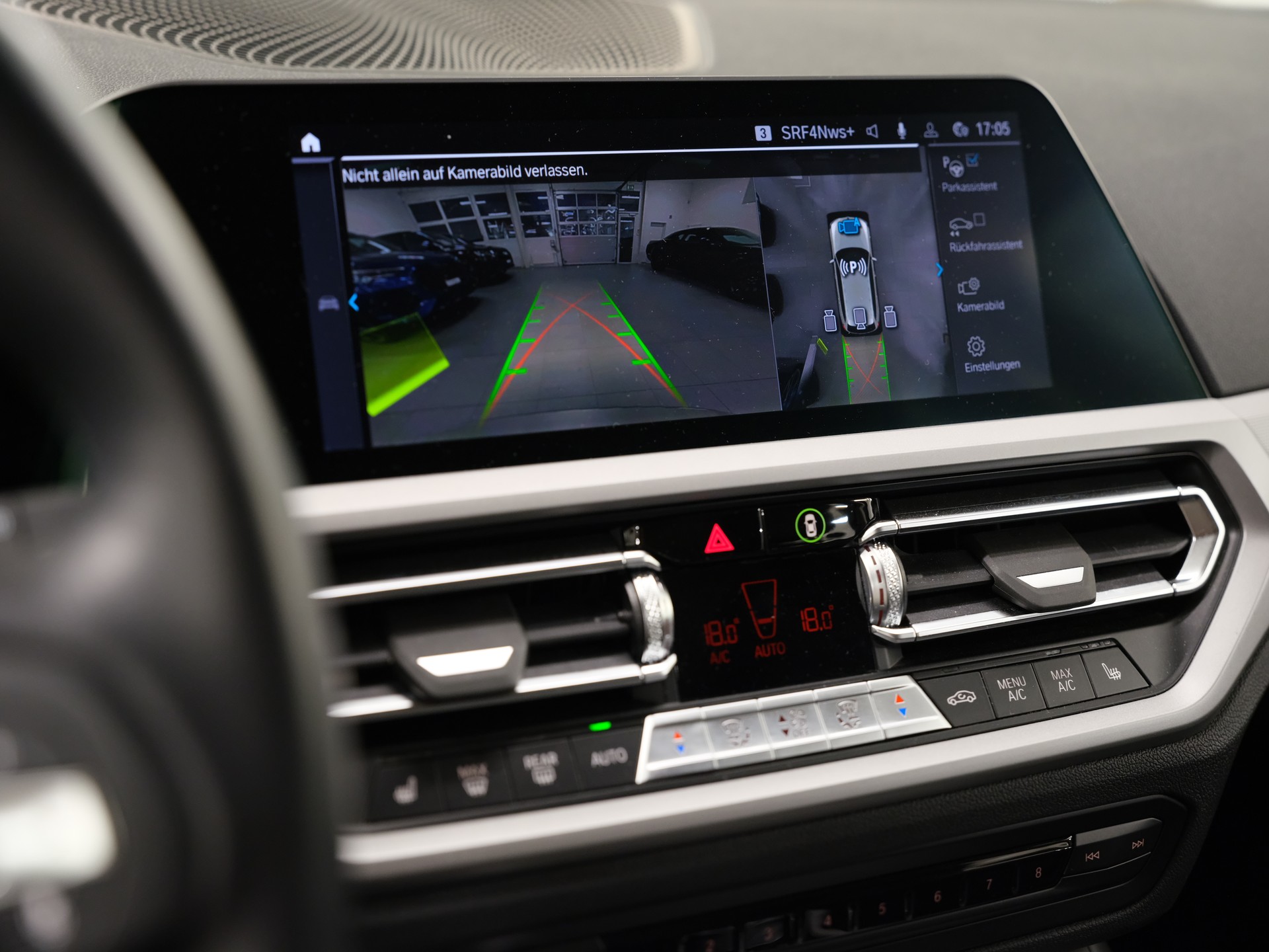 BMW 330e x DriveTouring Steptronic *Laserlicht* *Driving Assistant* *Komfortzugang*-image-13