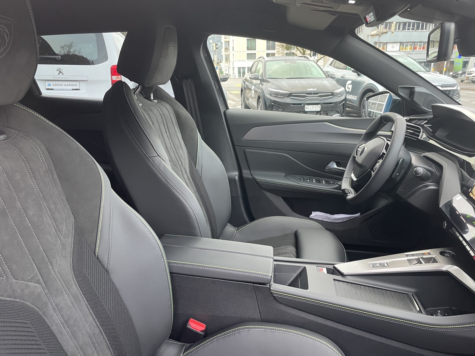 PEUGEOT 308 SW NEW 1.2 HEV 145 GT-image-11