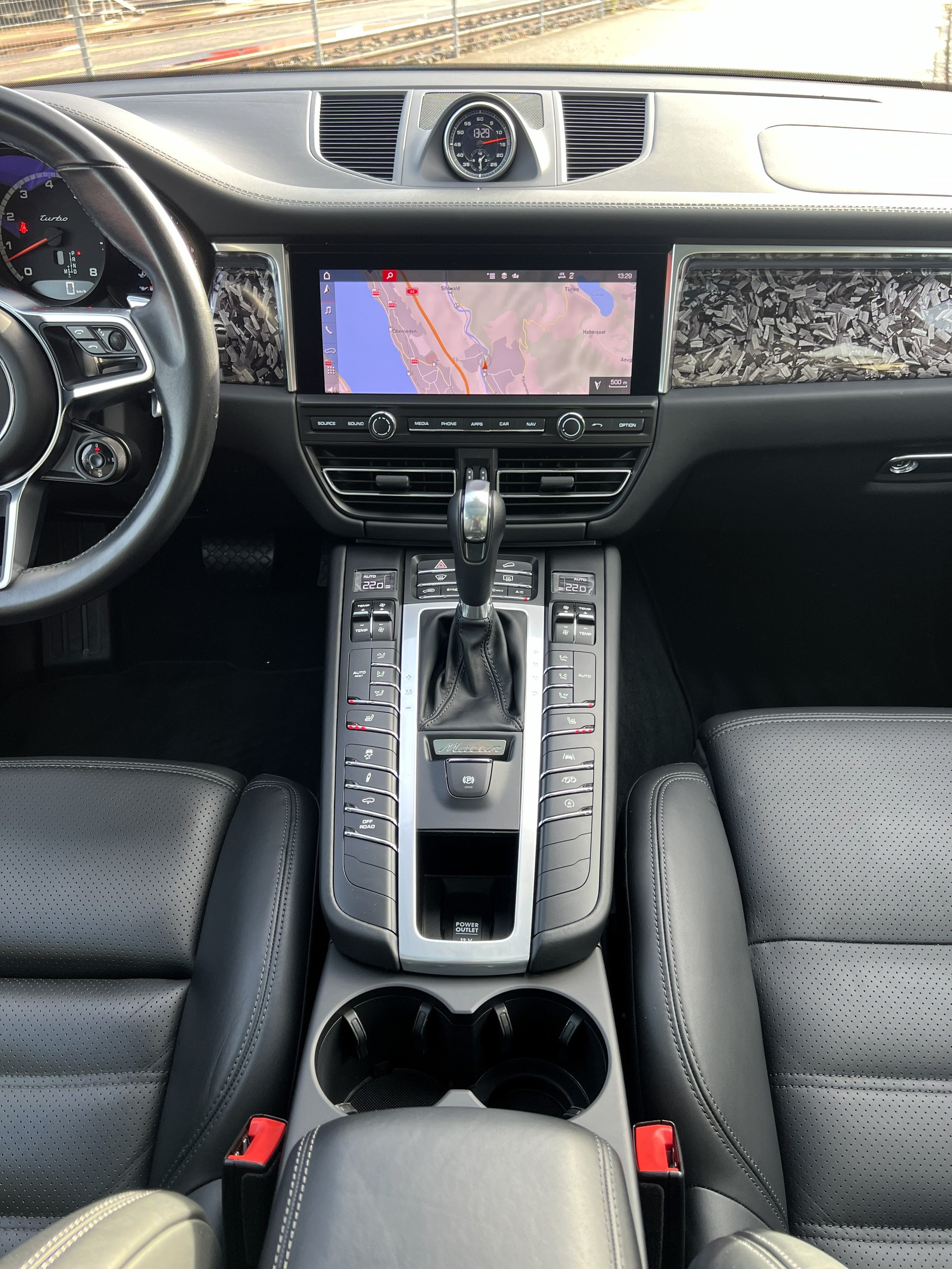 PORSCHE Macan Turbo PDK-image-21