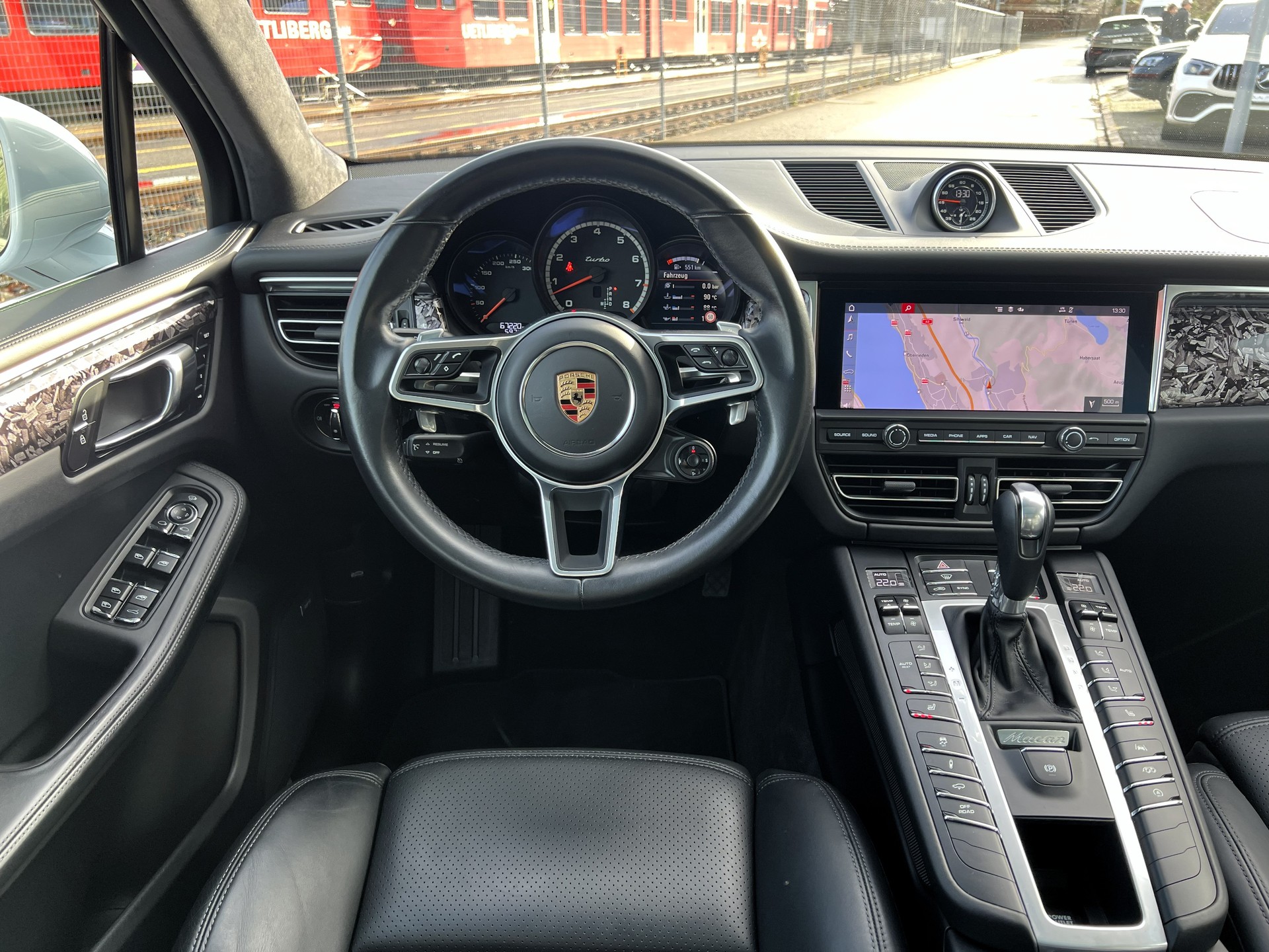PORSCHE Macan Turbo PDK-image-26