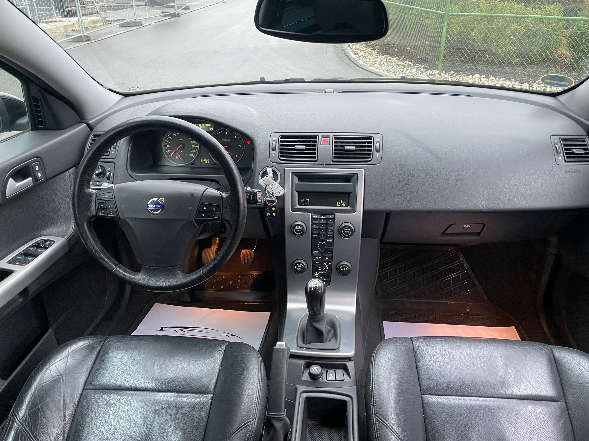 VOLVO V50 1.6D-image-10