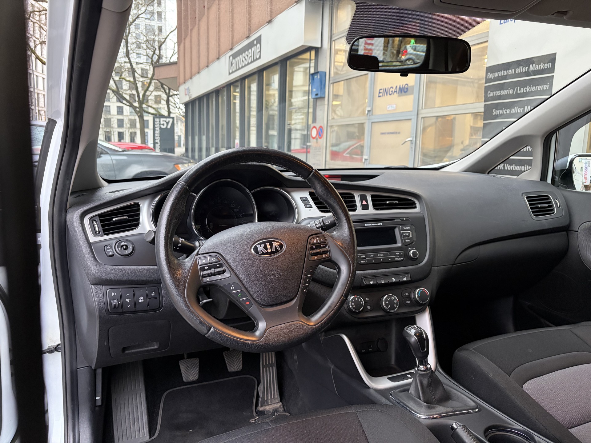 KIA Cee'd Sportswagon 1.6 GDi Trend-image-6