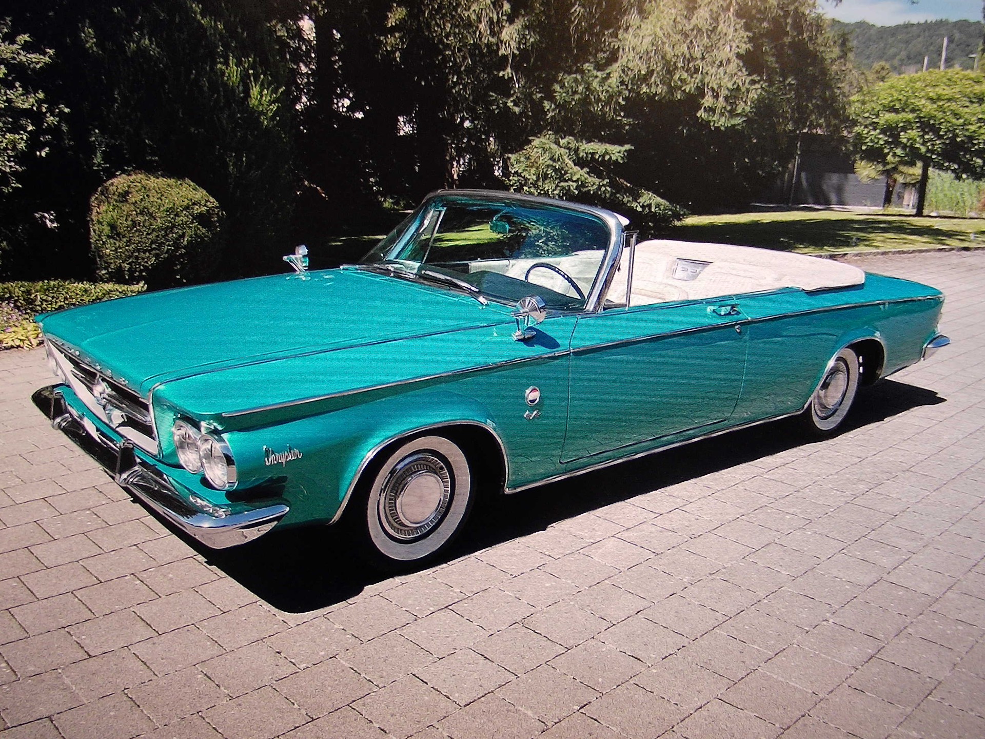 CHRYSLER 300-image-6