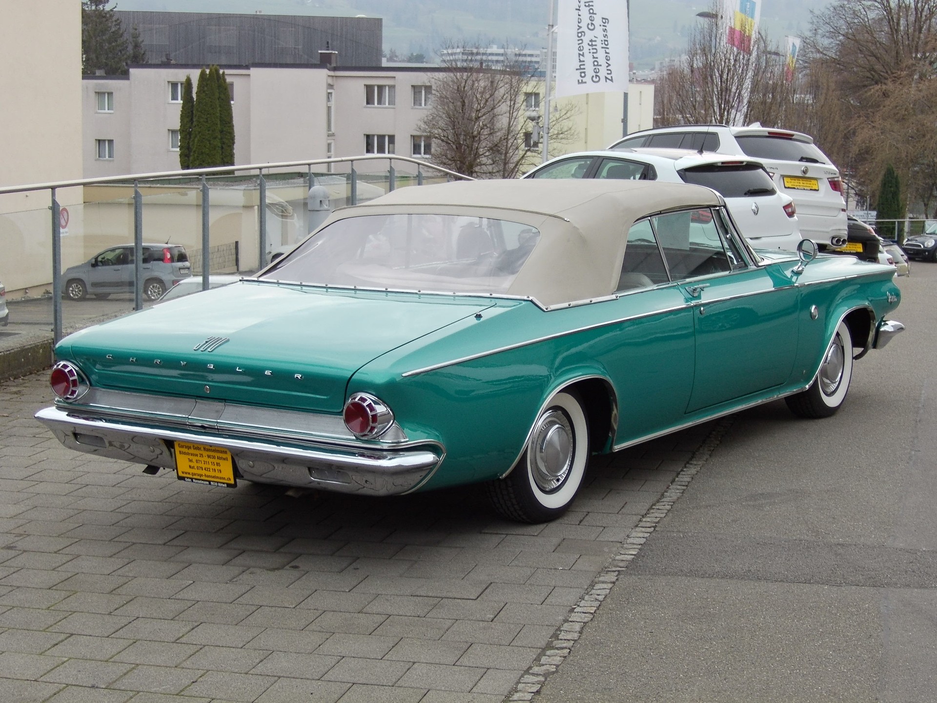 CHRYSLER 300-image-3