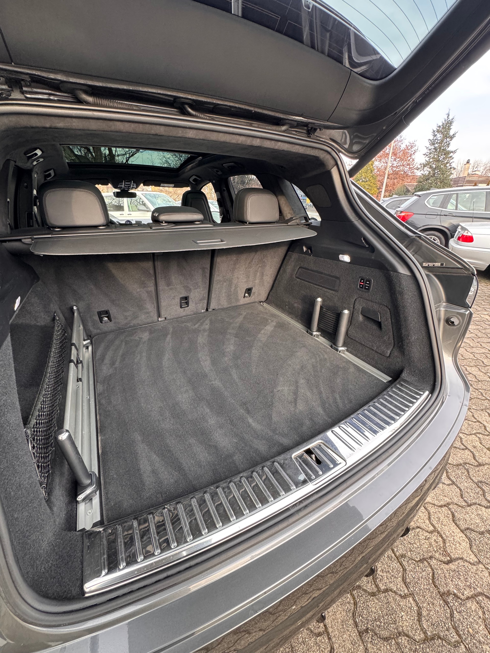 PORSCHE Cayenne Turbo-image-8